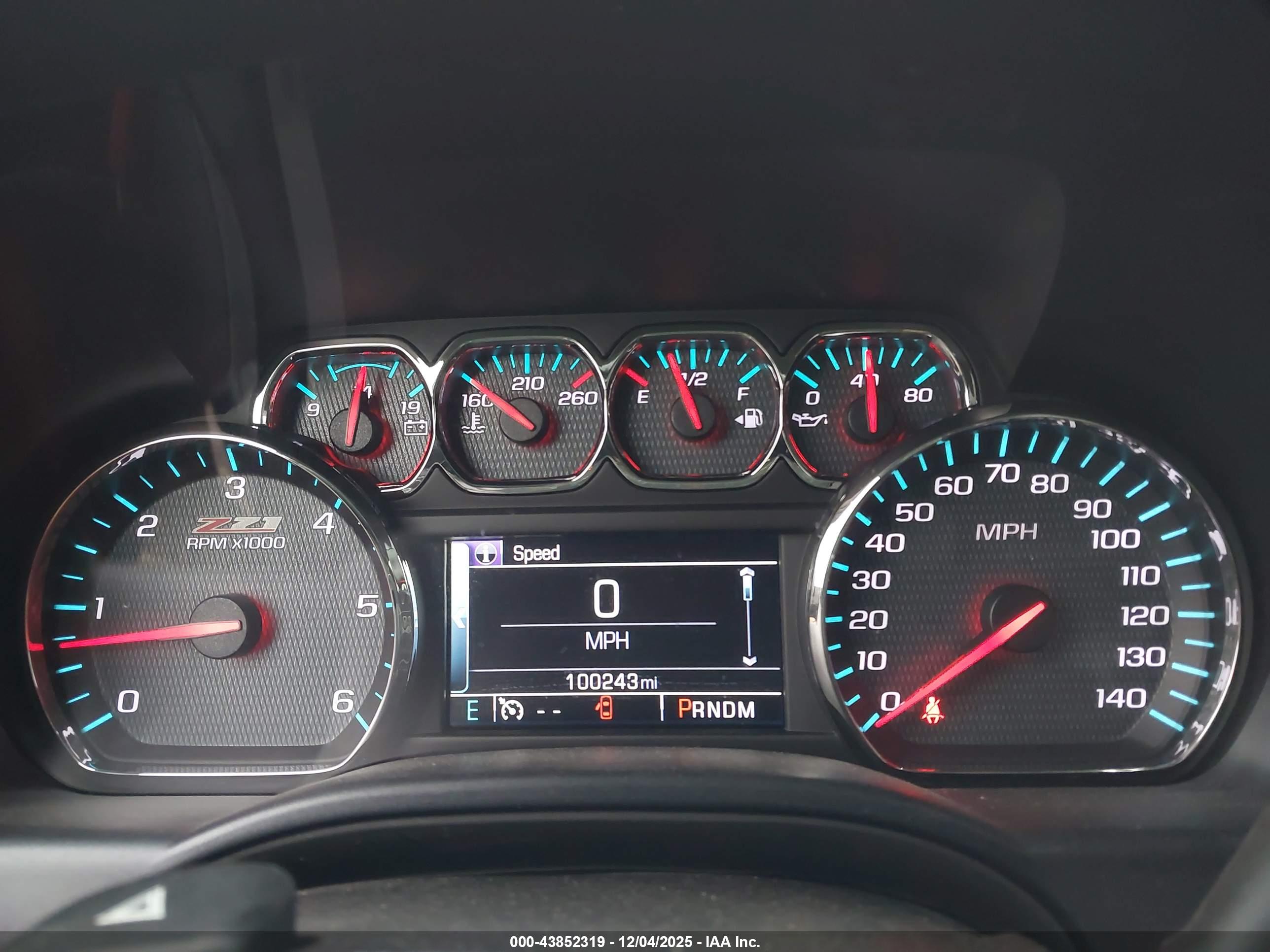CHEVROLET SILVERADO image 7