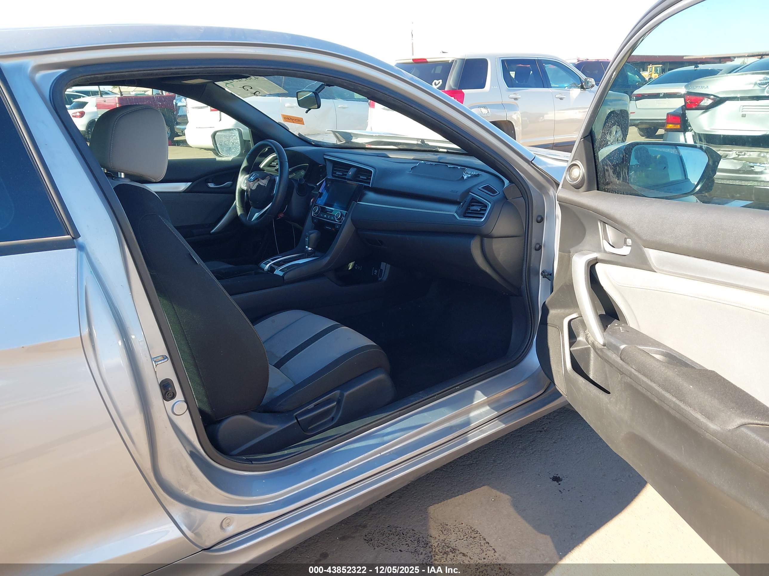 HONDA CIVIC image 5