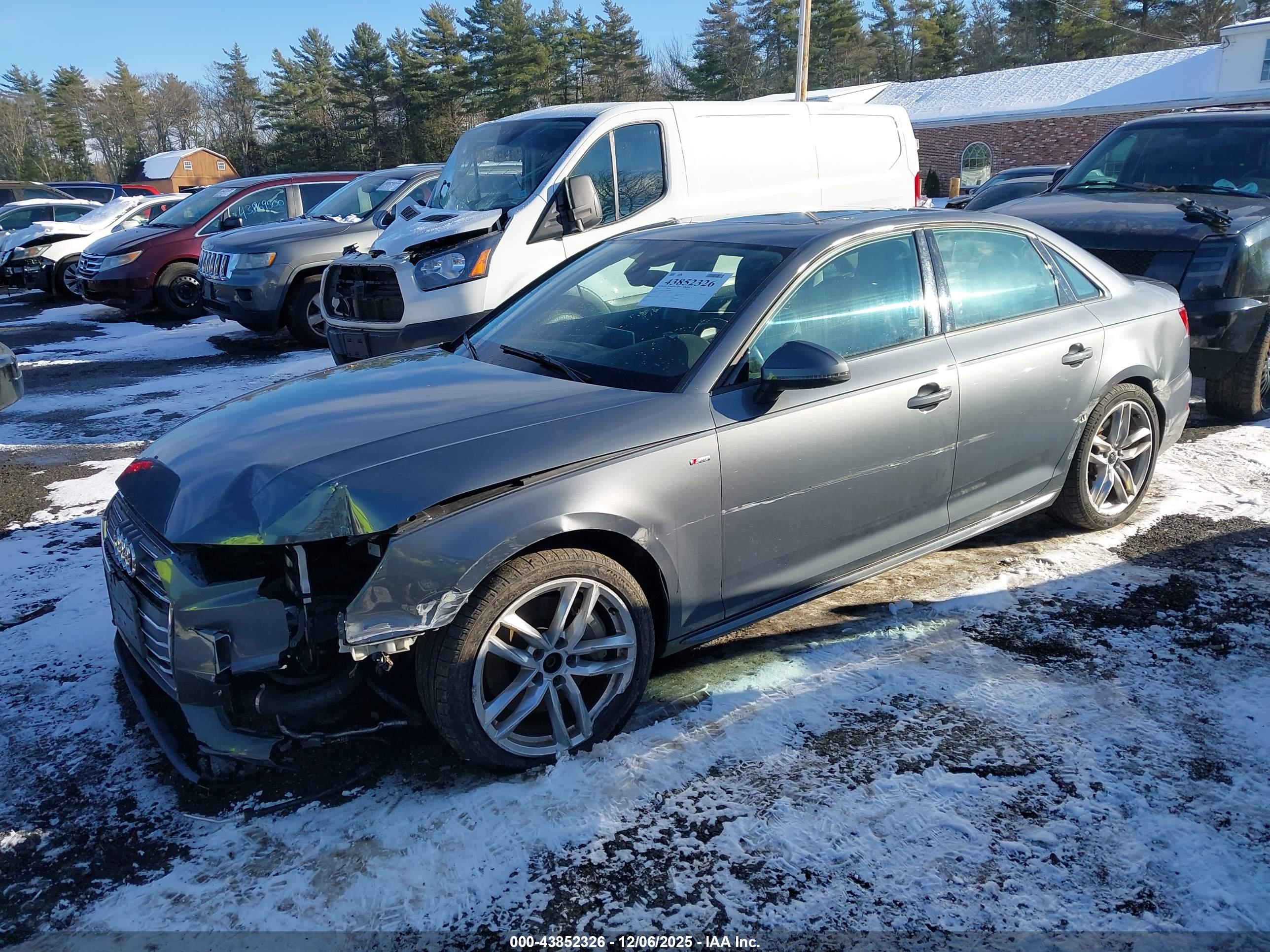 AUDI A4 image 2