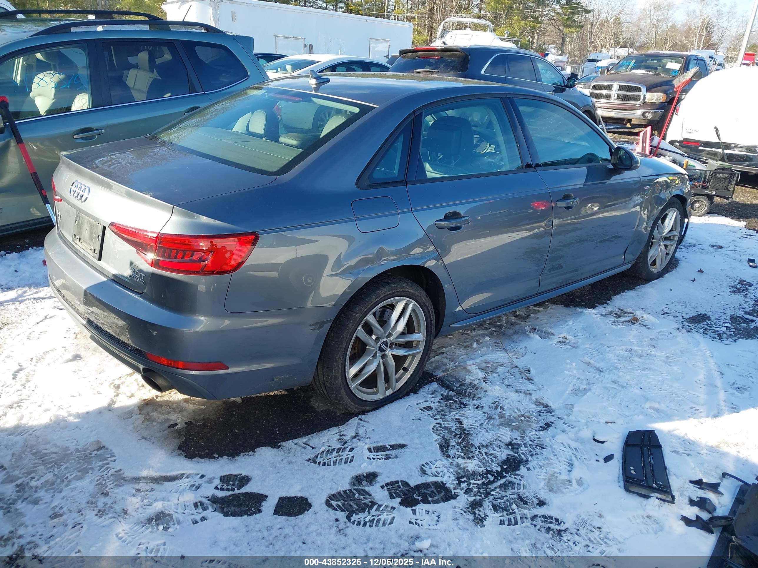 AUDI A4 image 4