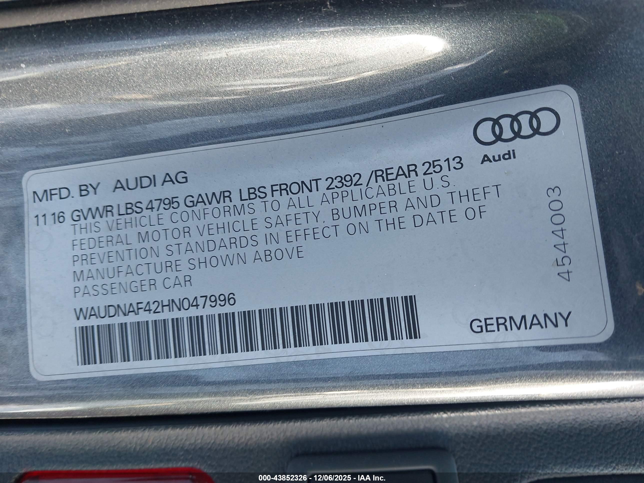 AUDI A4 image 9
