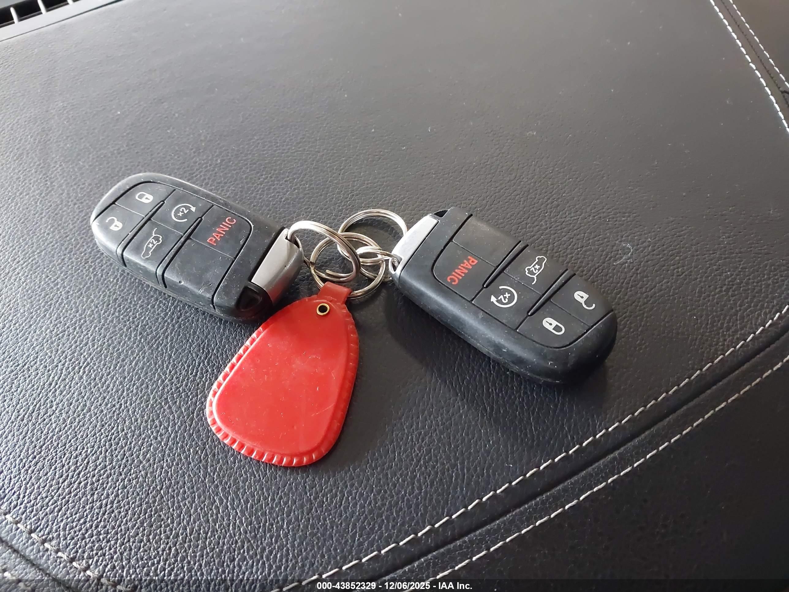 JEEP GRAND image 11