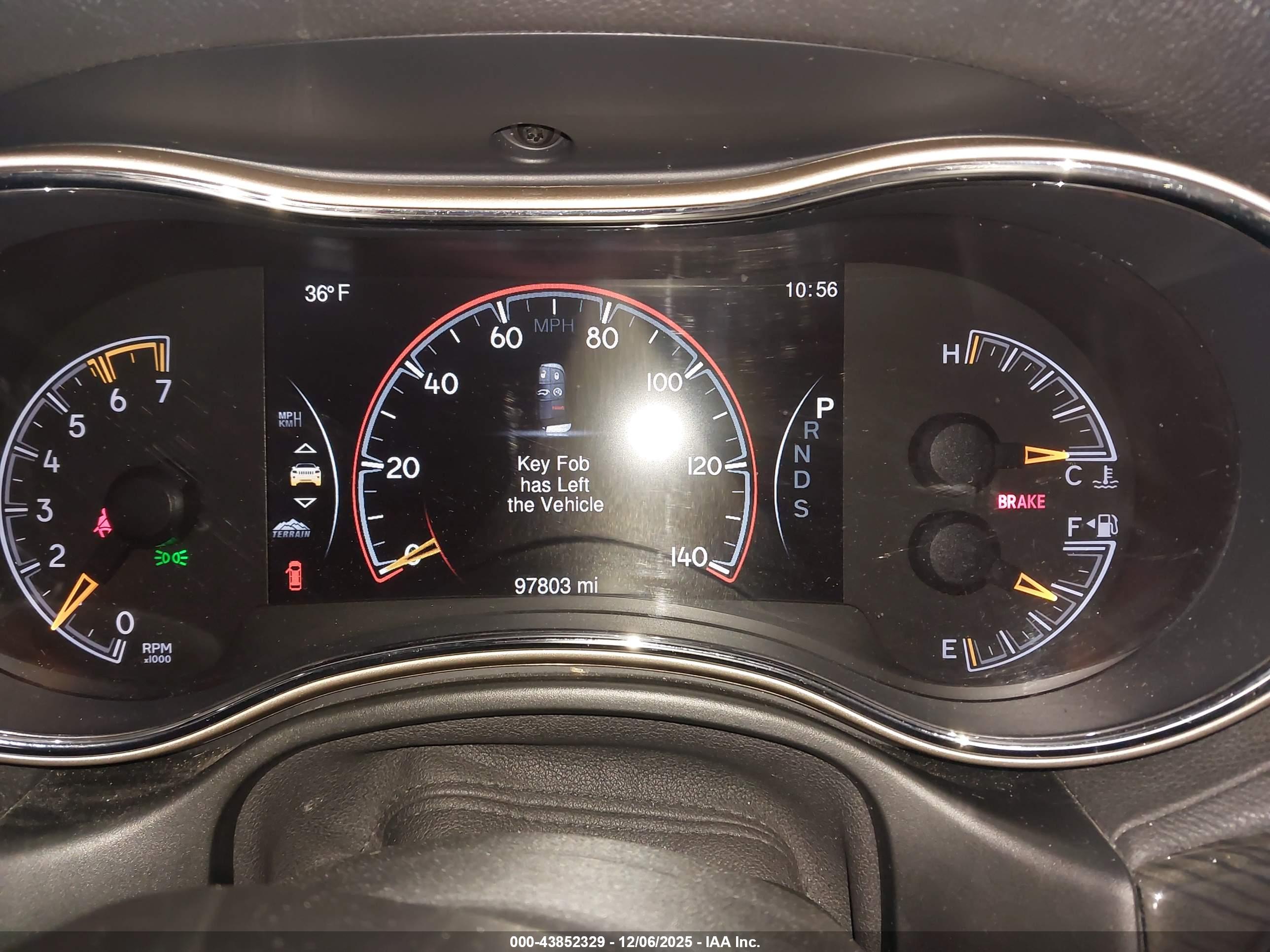 JEEP GRAND image 7