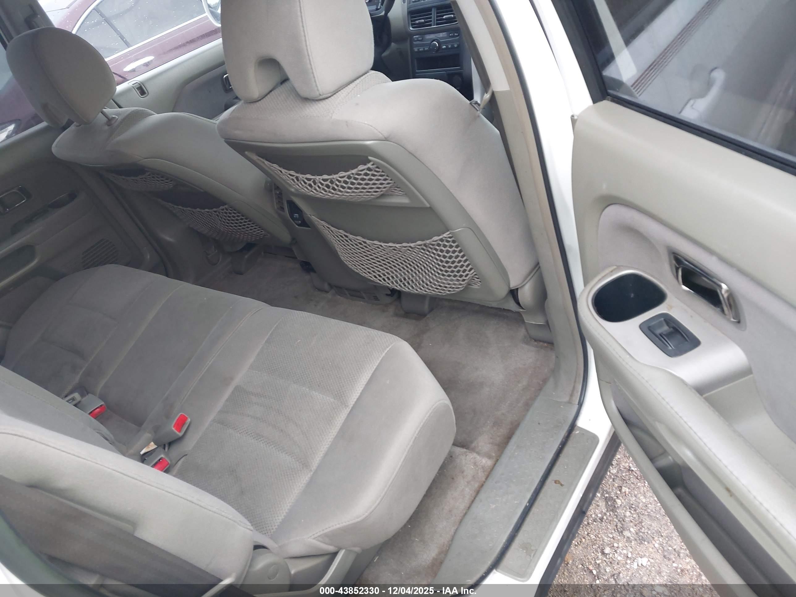 HONDA PILOT image 8