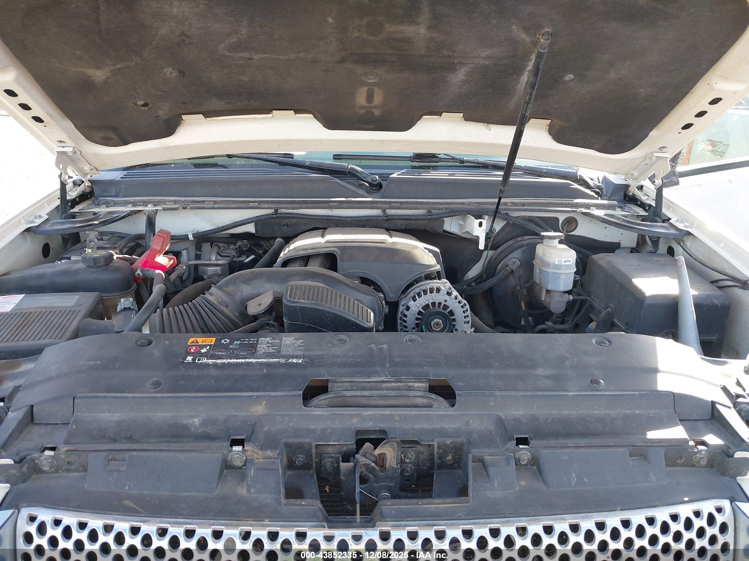 GMC YUKON image 10