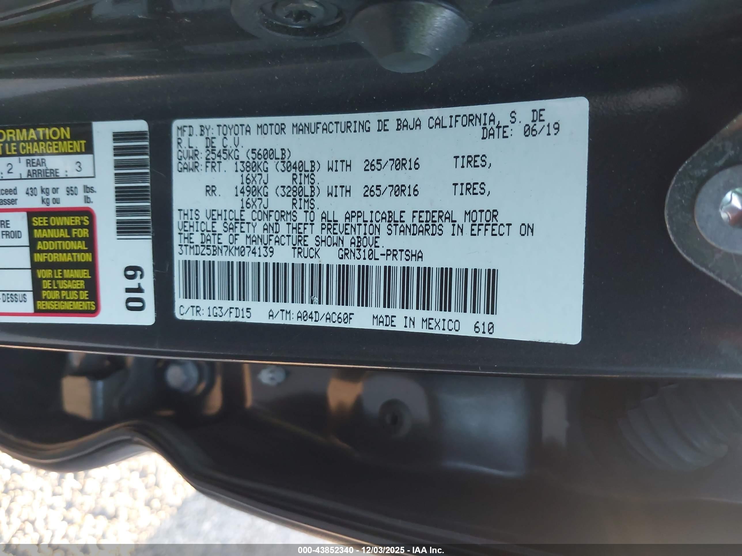 TOYOTA TACOMA image 9