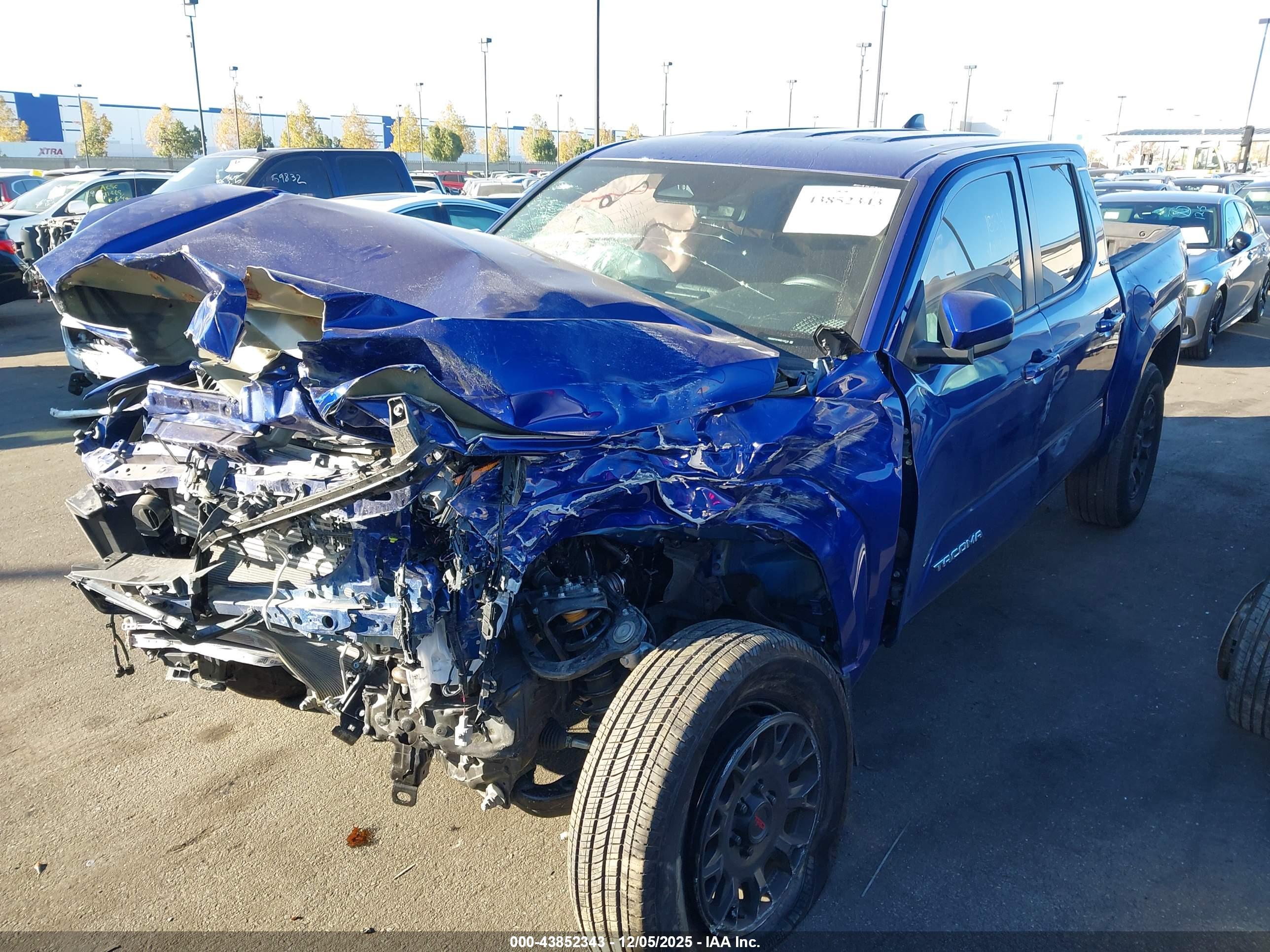 TOYOTA TACOMA image 2