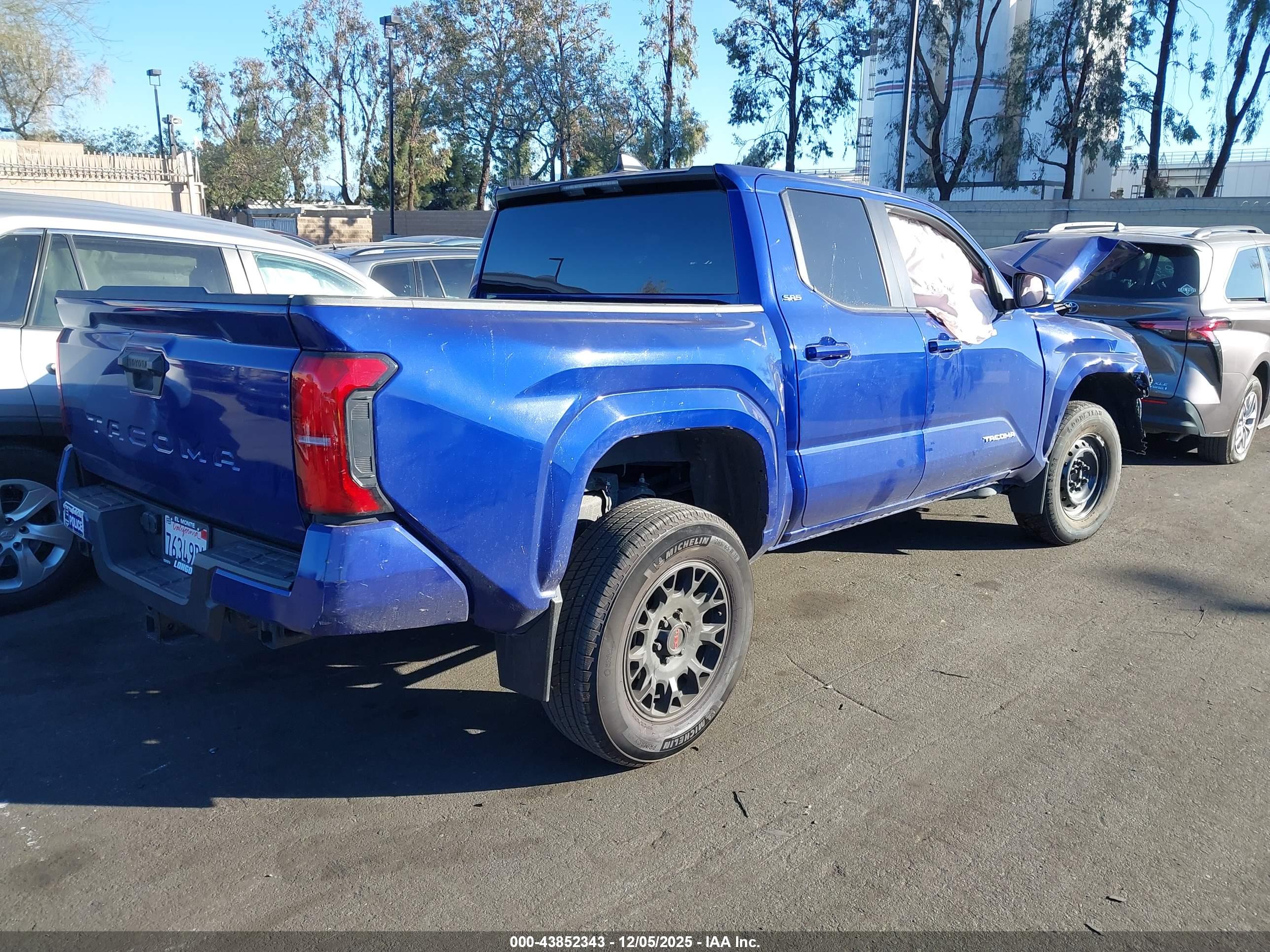 TOYOTA TACOMA image 4