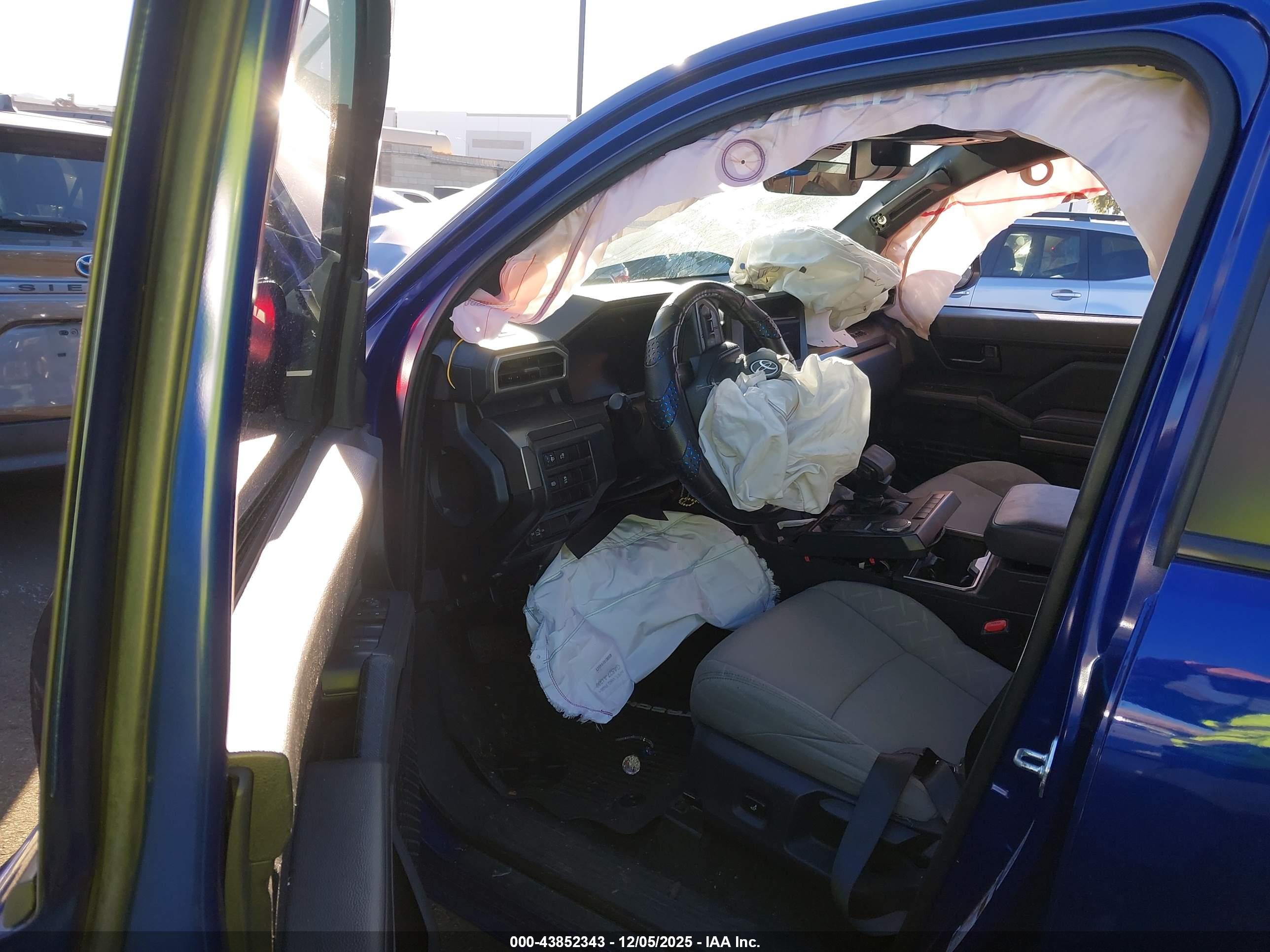 TOYOTA TACOMA image 5