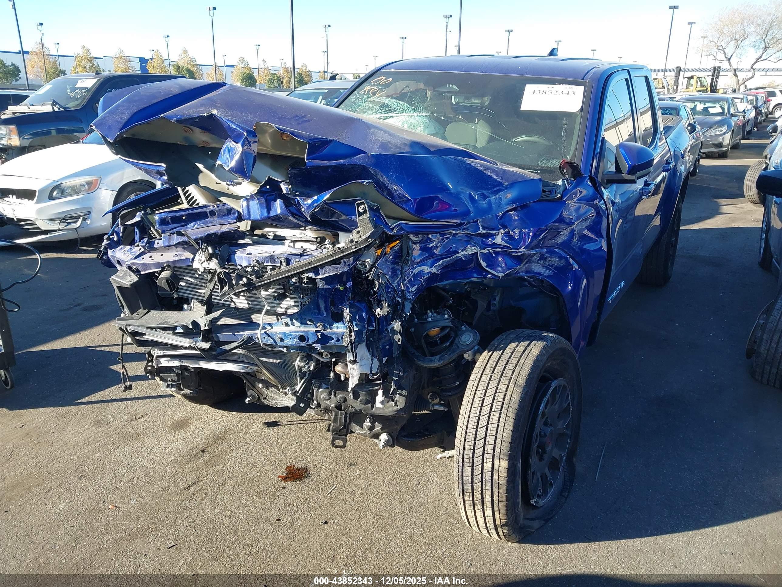 TOYOTA TACOMA image 6