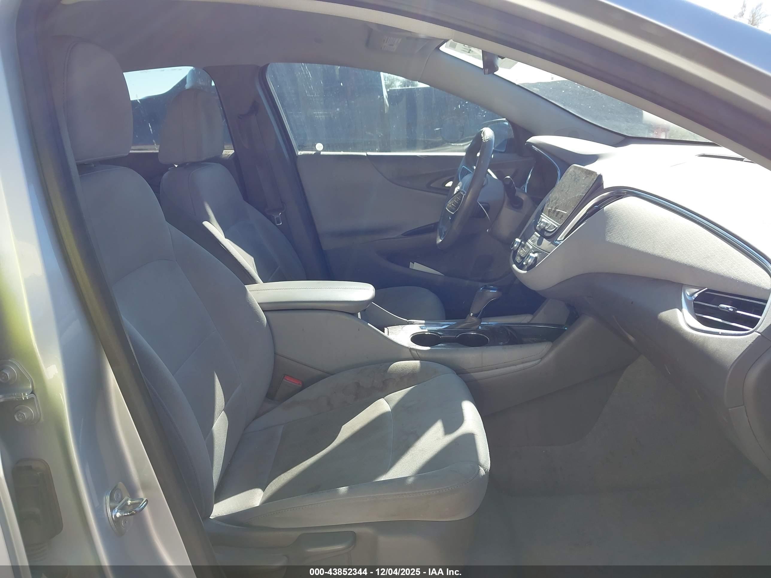 CHEVROLET MALIBU image 5