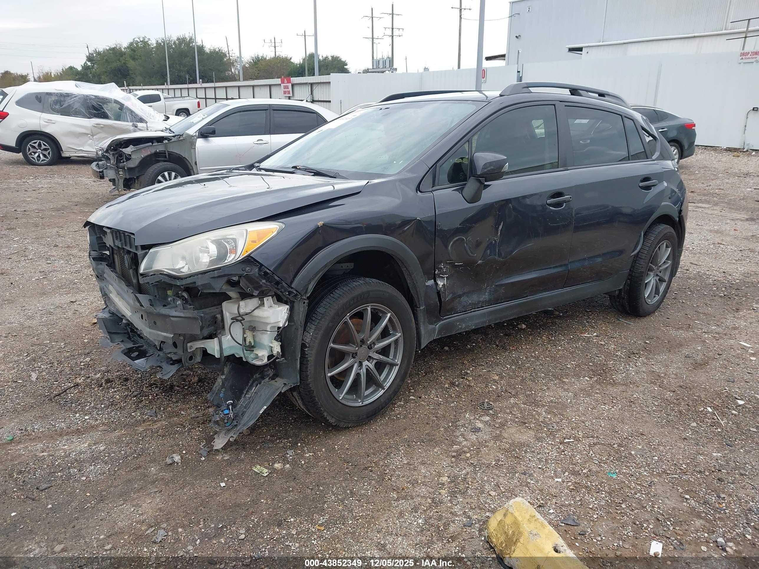 SUBARU CROSSTREK image 2