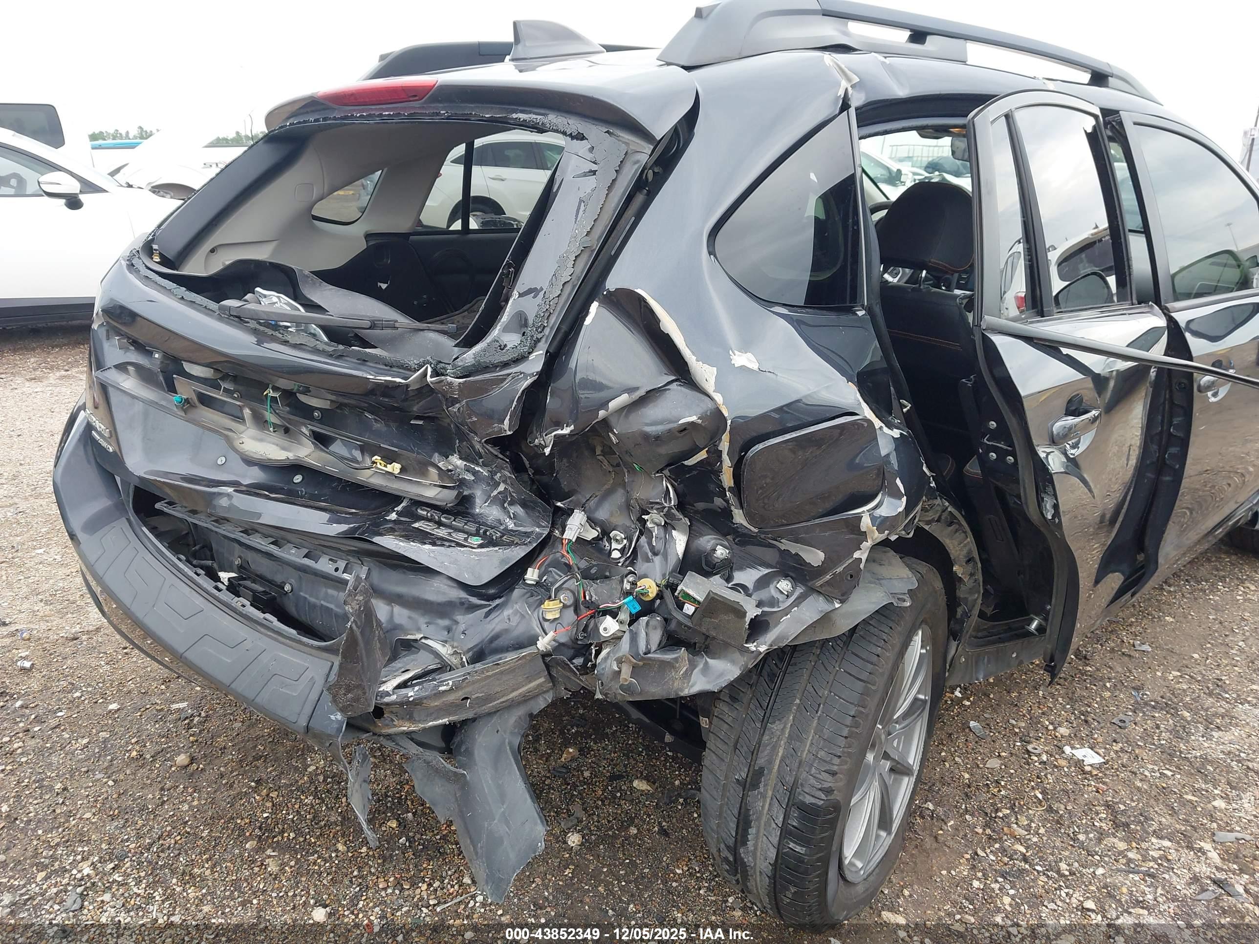 SUBARU CROSSTREK image 6