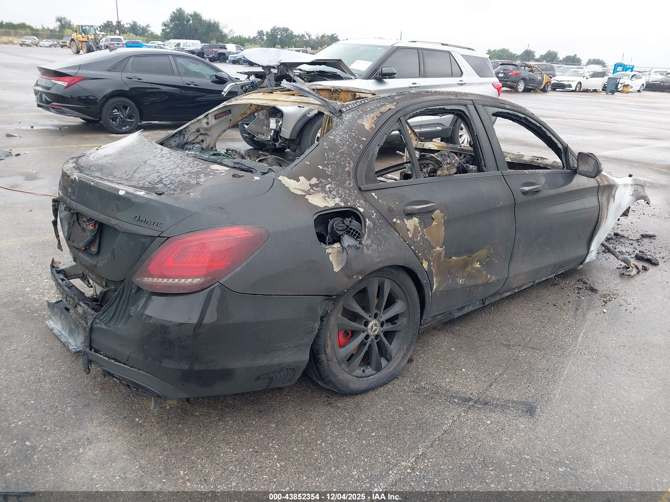 MERCEDES-BENZ C image 4