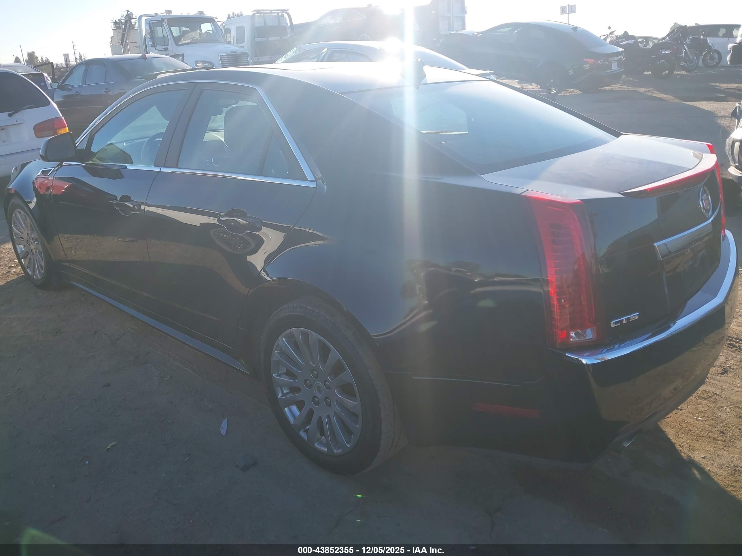 CADILLAC CTS image 3