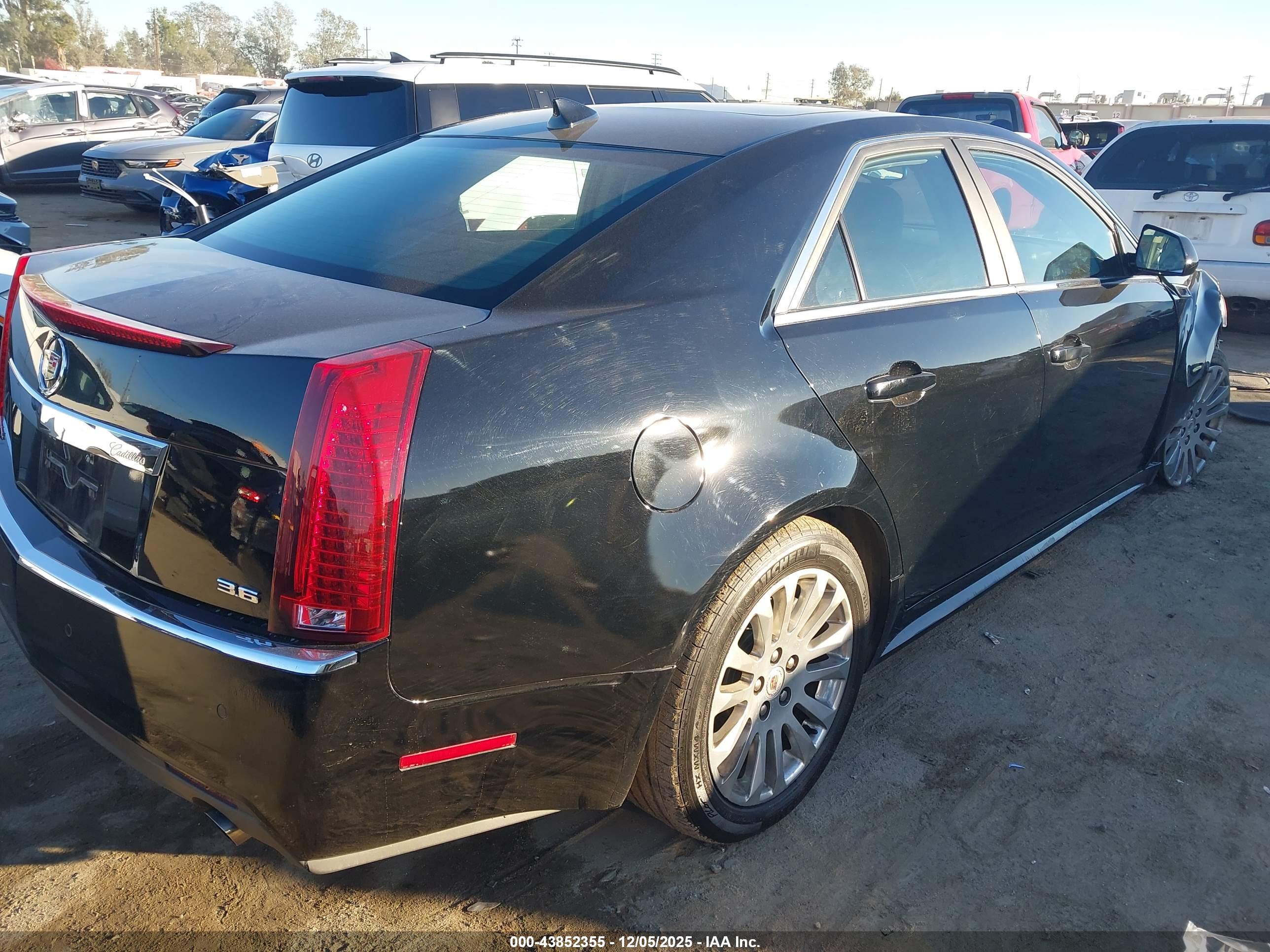 CADILLAC CTS image 4