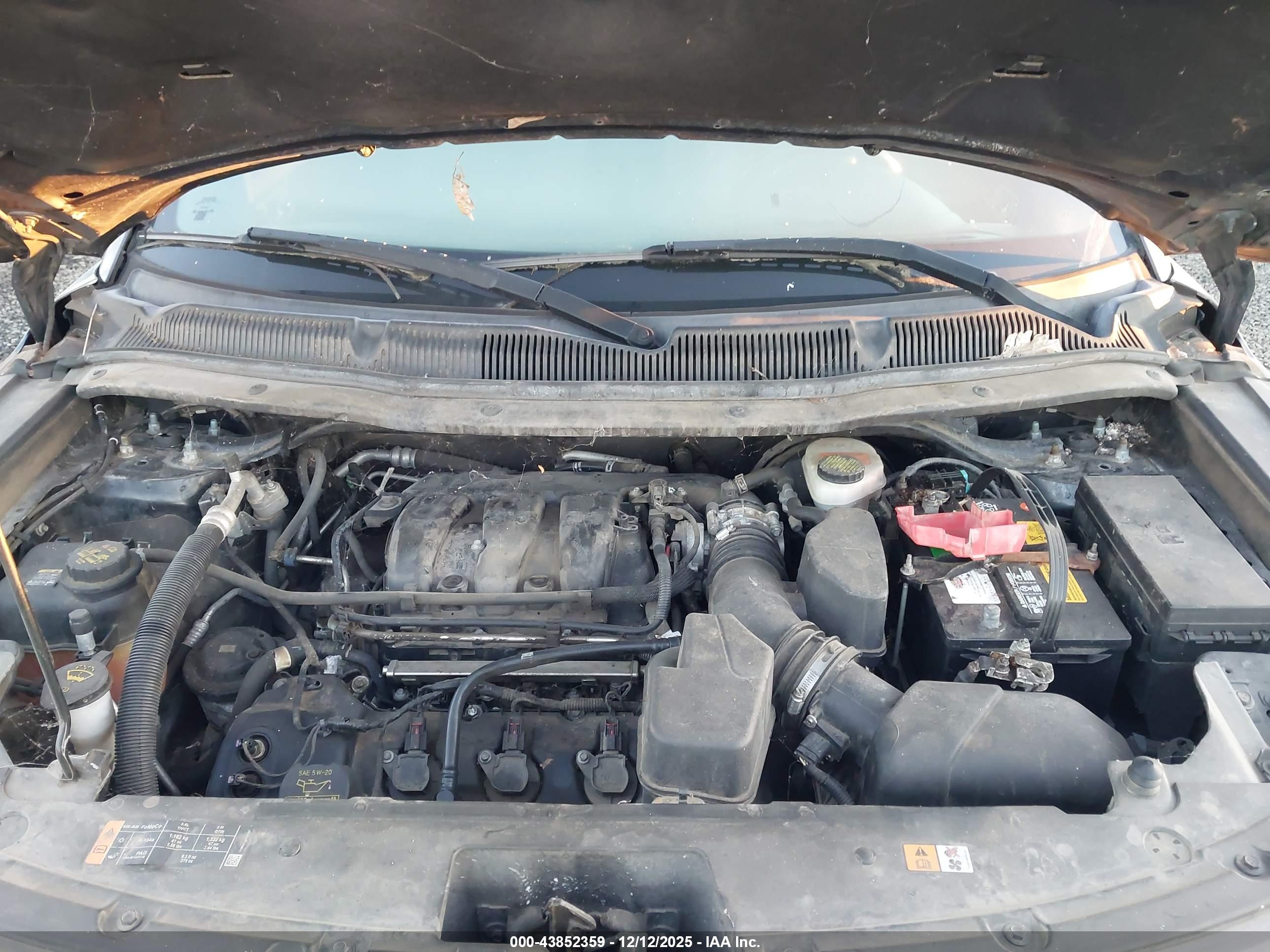 FORD EXPLORER image 10