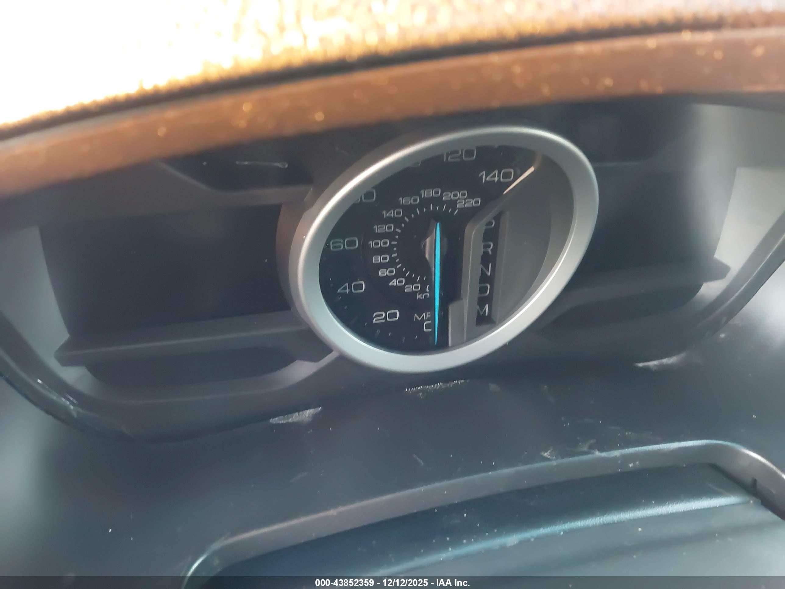 FORD EXPLORER image 7