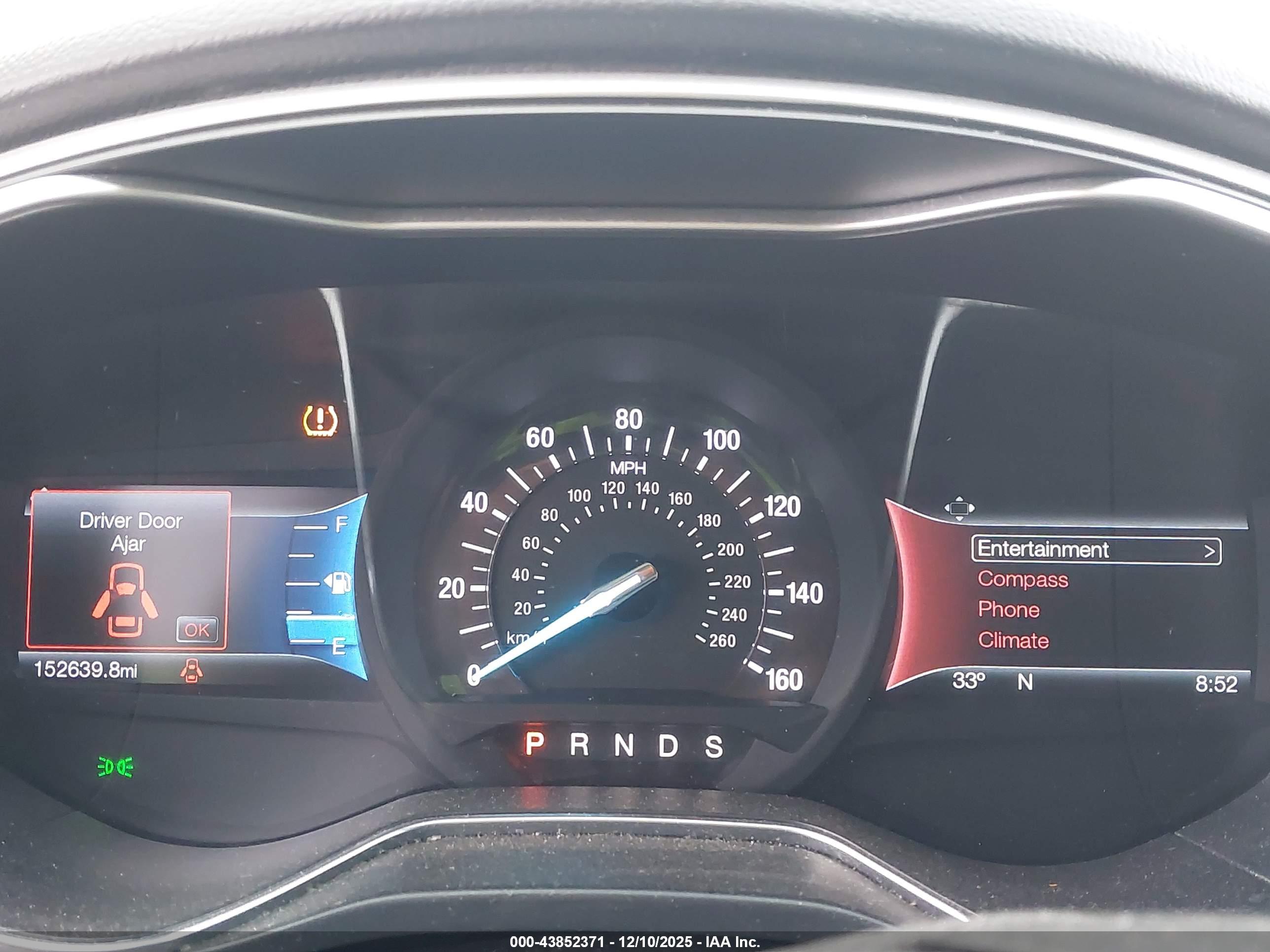 FORD FUSION image 7