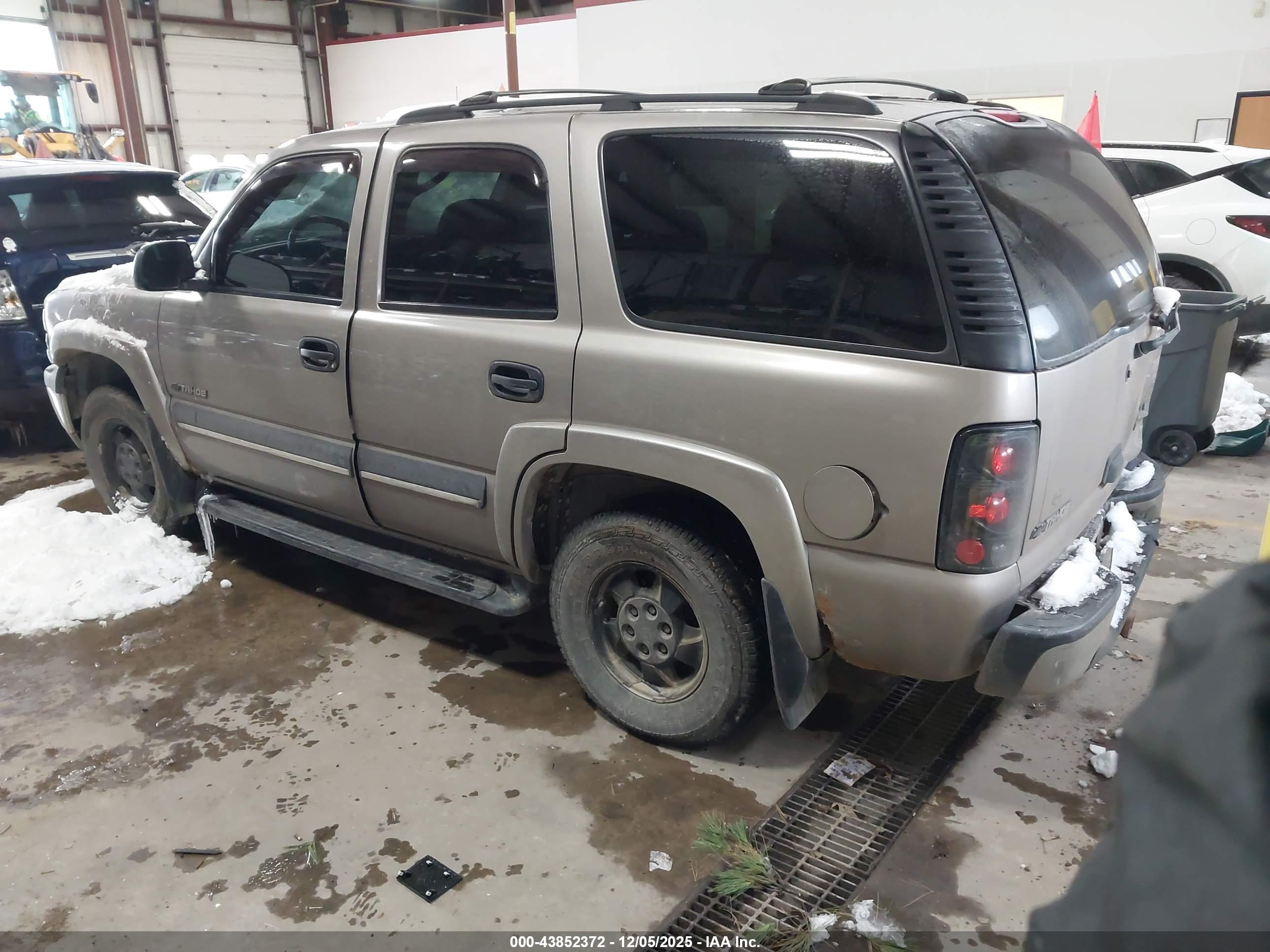 CHEVROLET TAHOE image 3