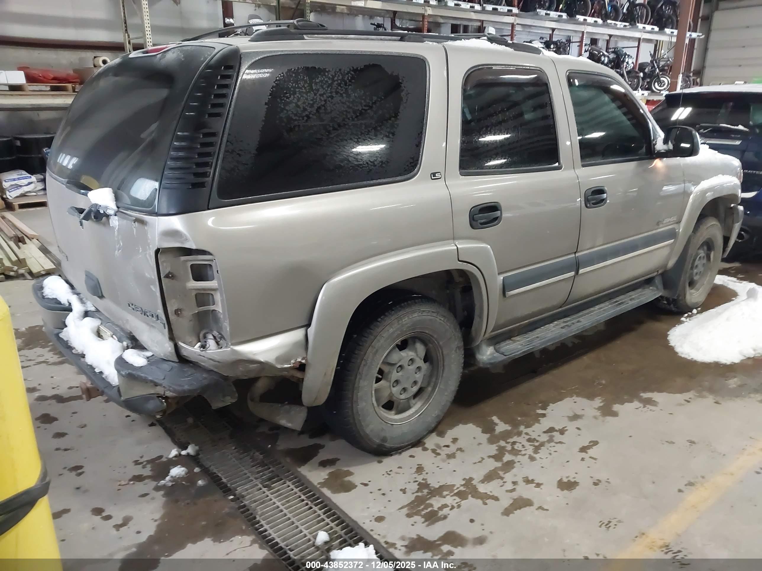 CHEVROLET TAHOE image 4