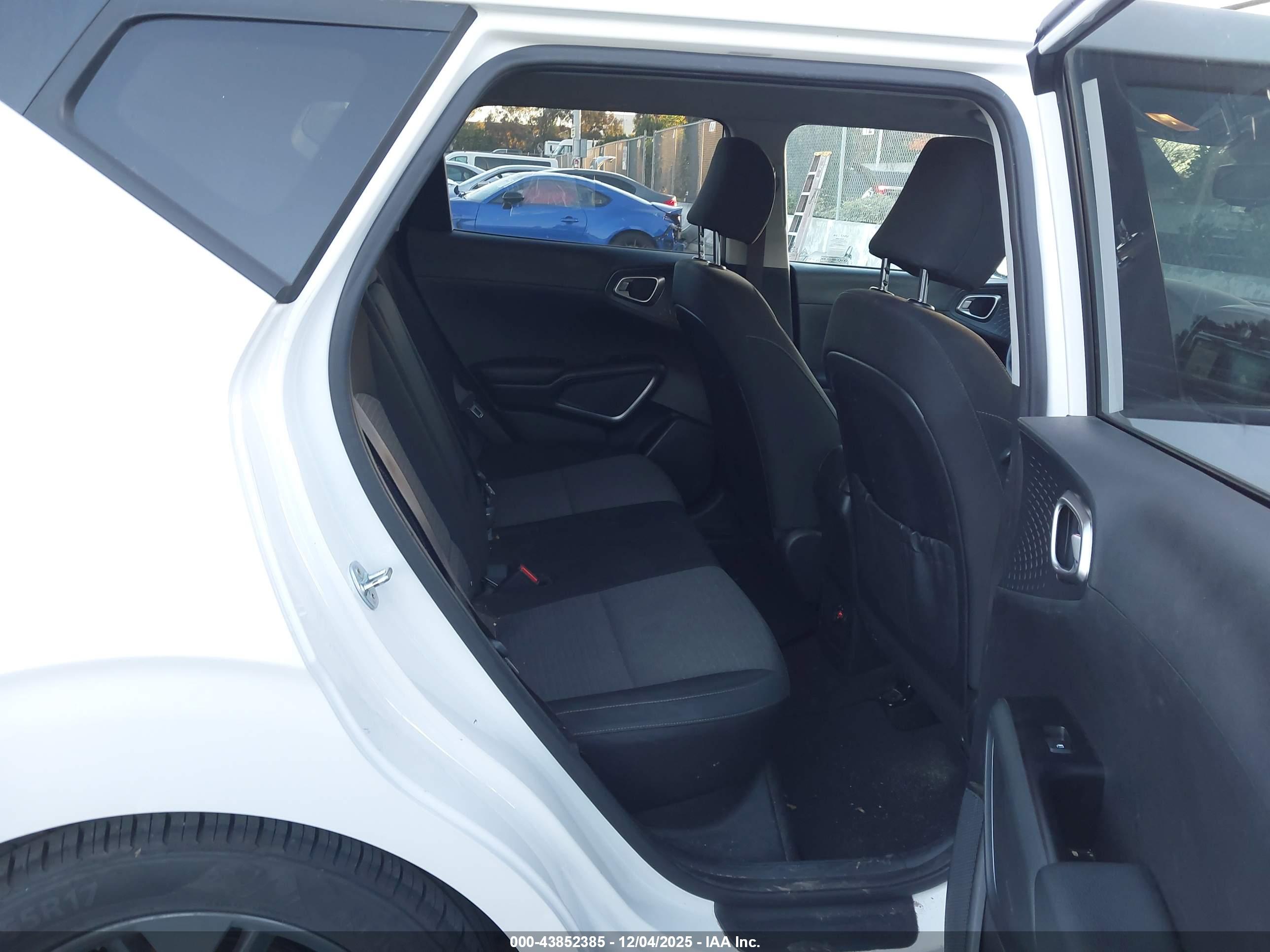 KIA SOUL image 8