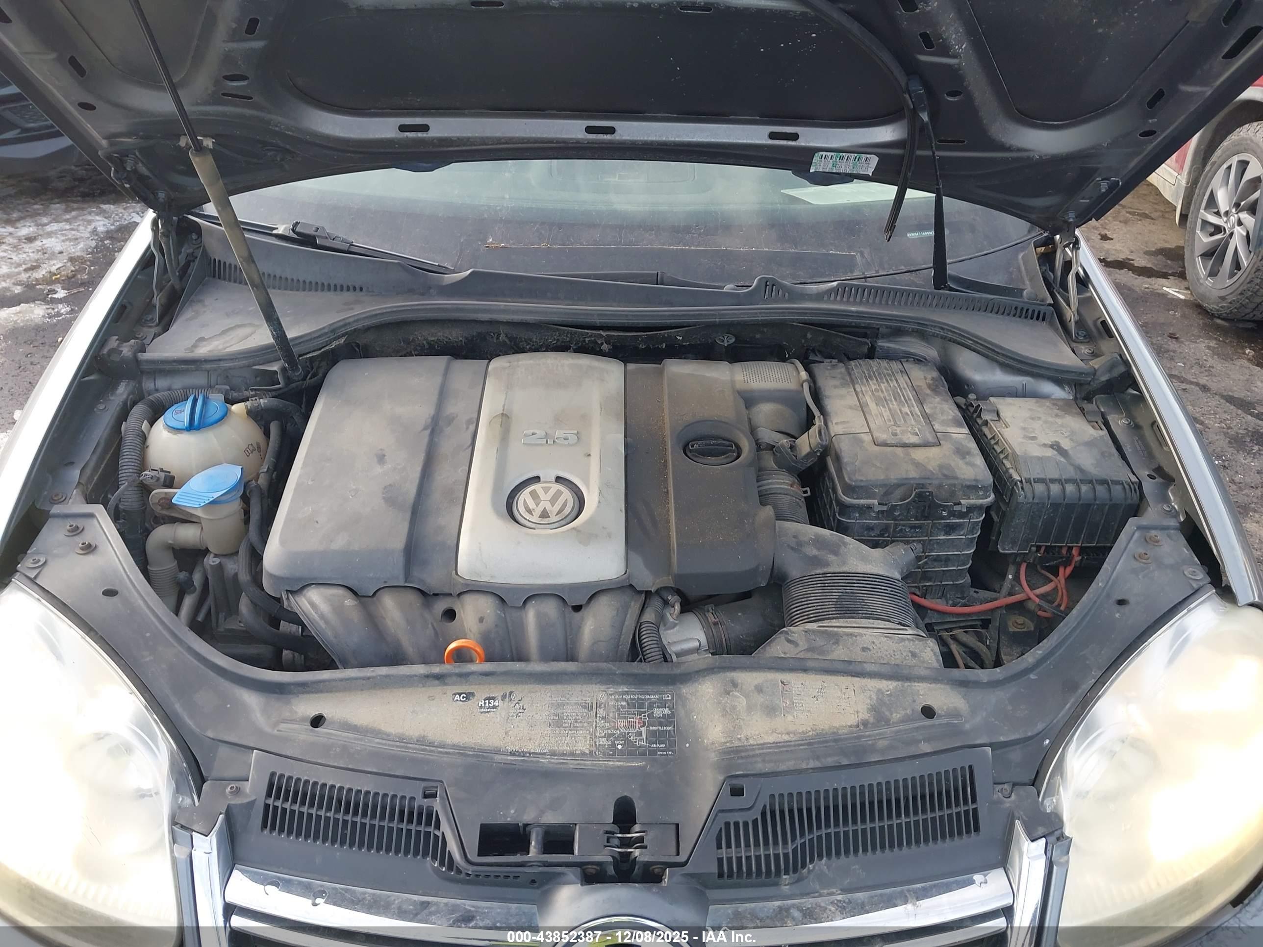 VOLKSWAGEN JETTA image 10
