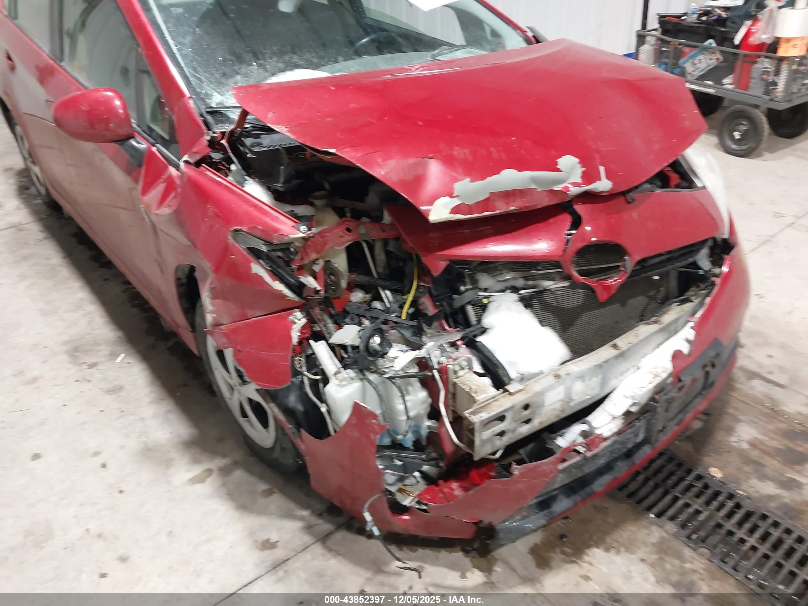TOYOTA PRIUS image 6
