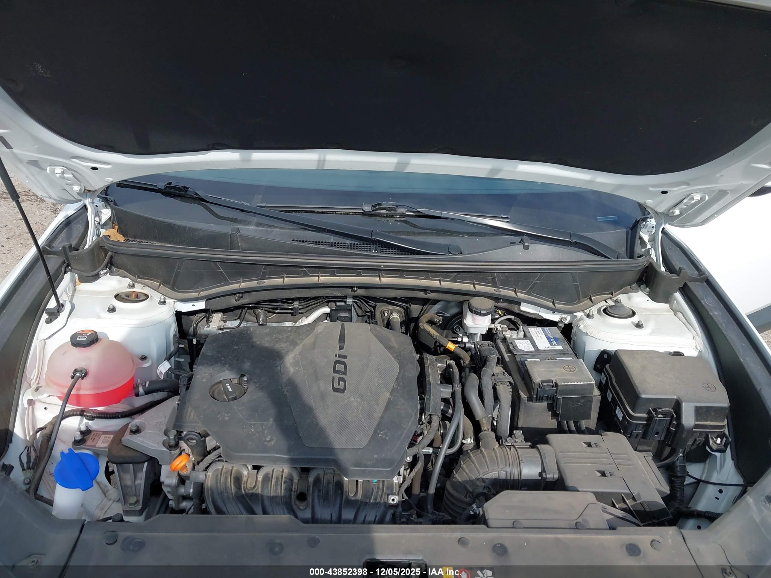 HYUNDAI TUCSON image 10