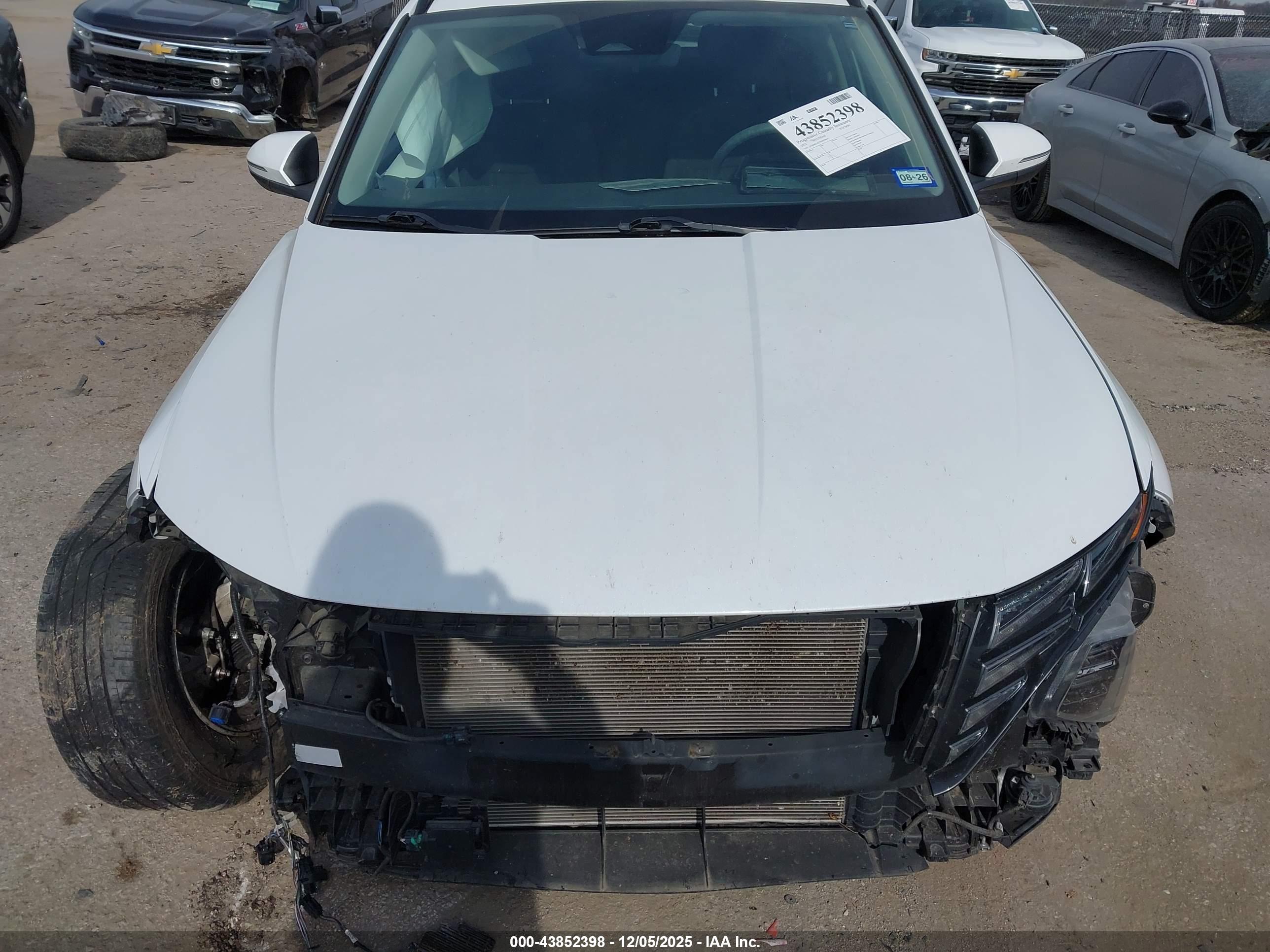 HYUNDAI TUCSON image 6