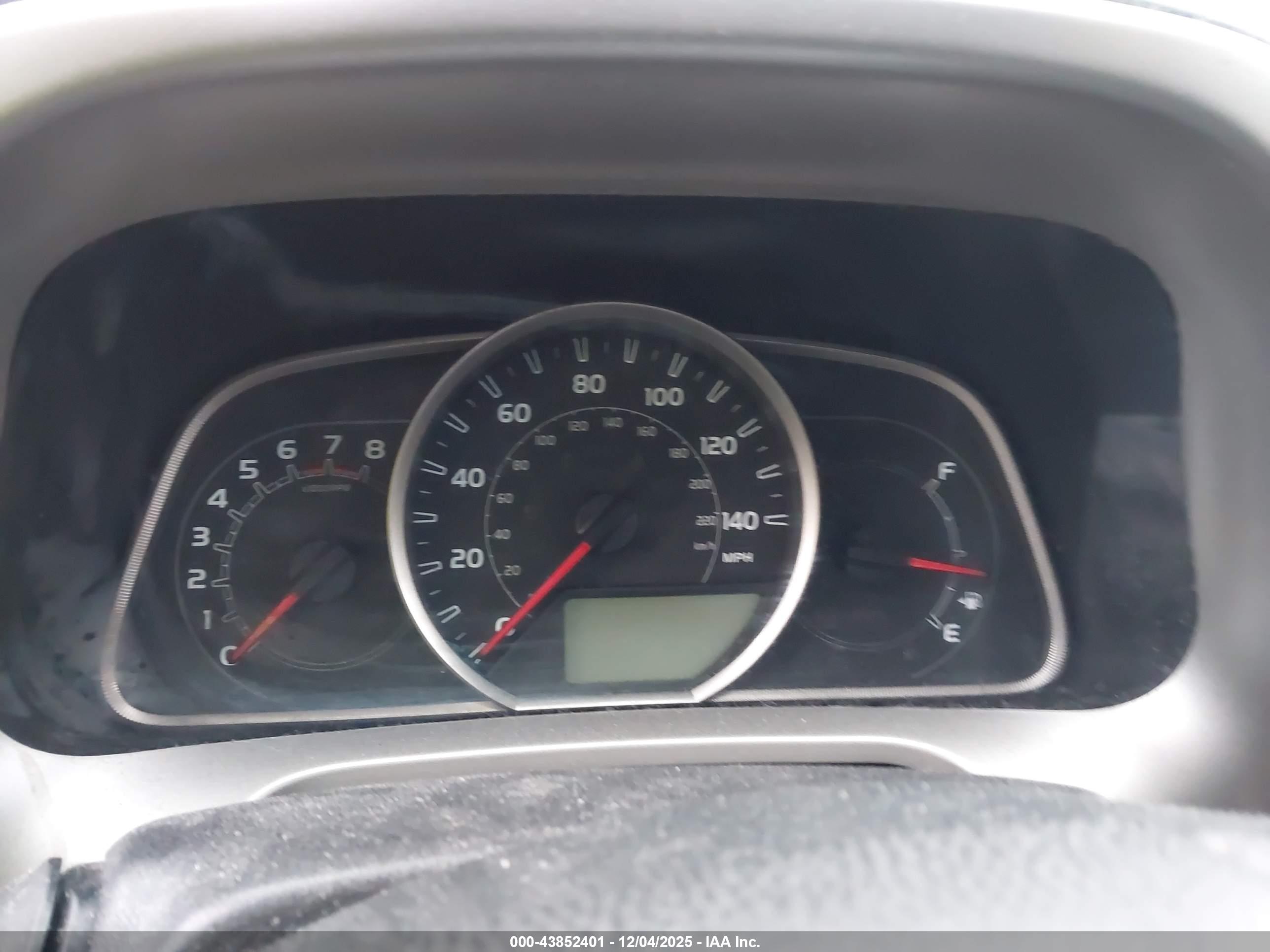 TOYOTA RAV4 image 7