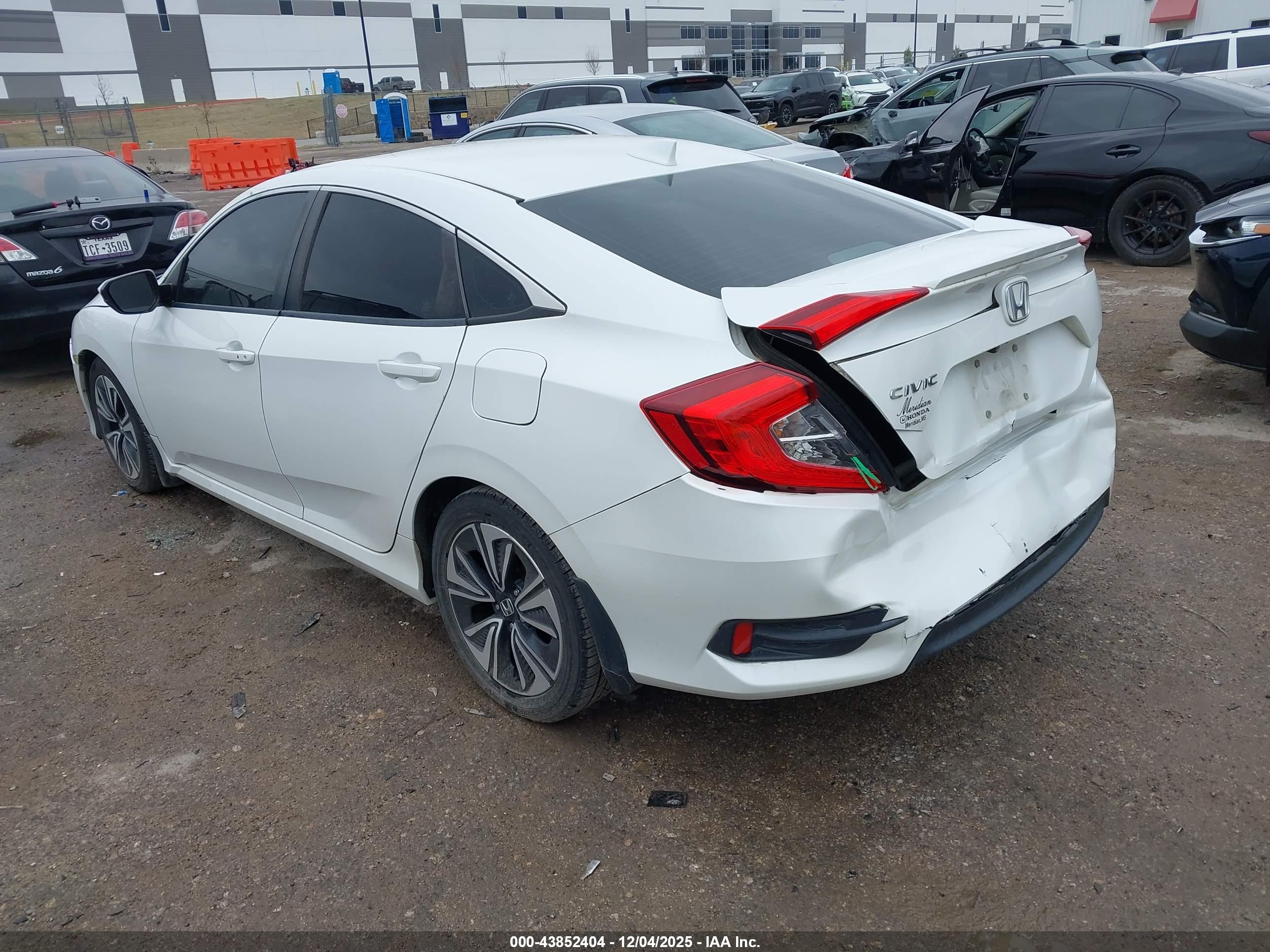HONDA CIVIC image 3