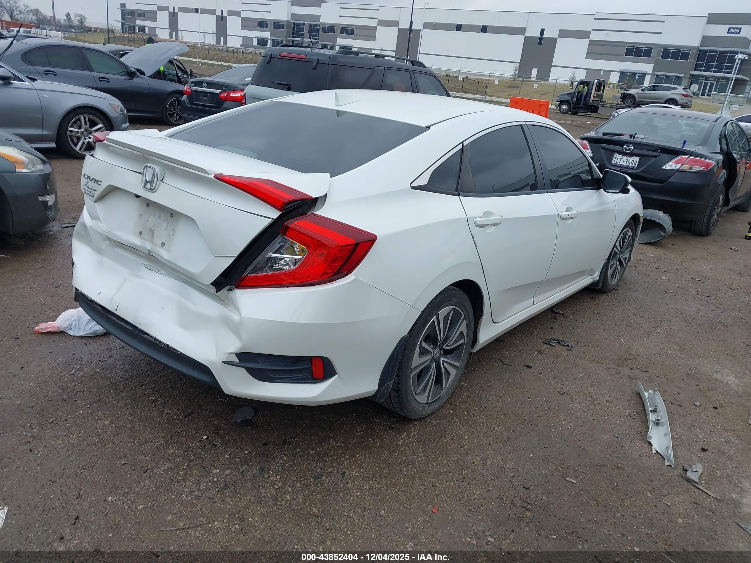 HONDA CIVIC image 4