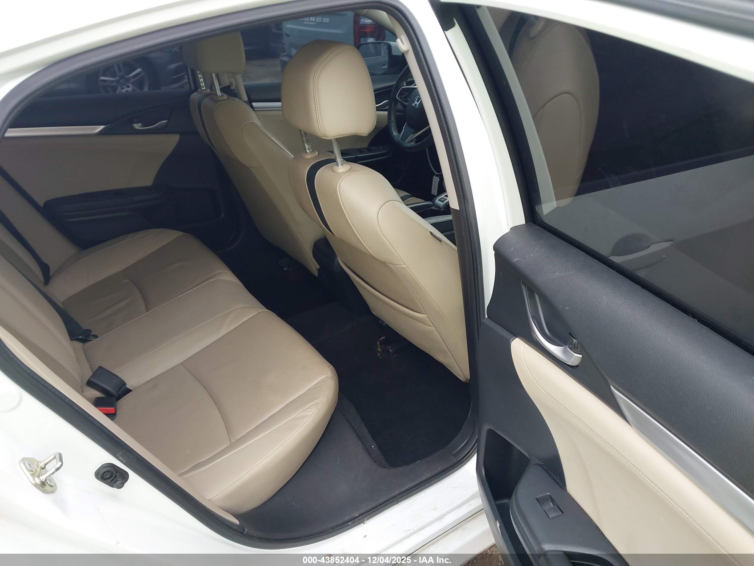 HONDA CIVIC image 8