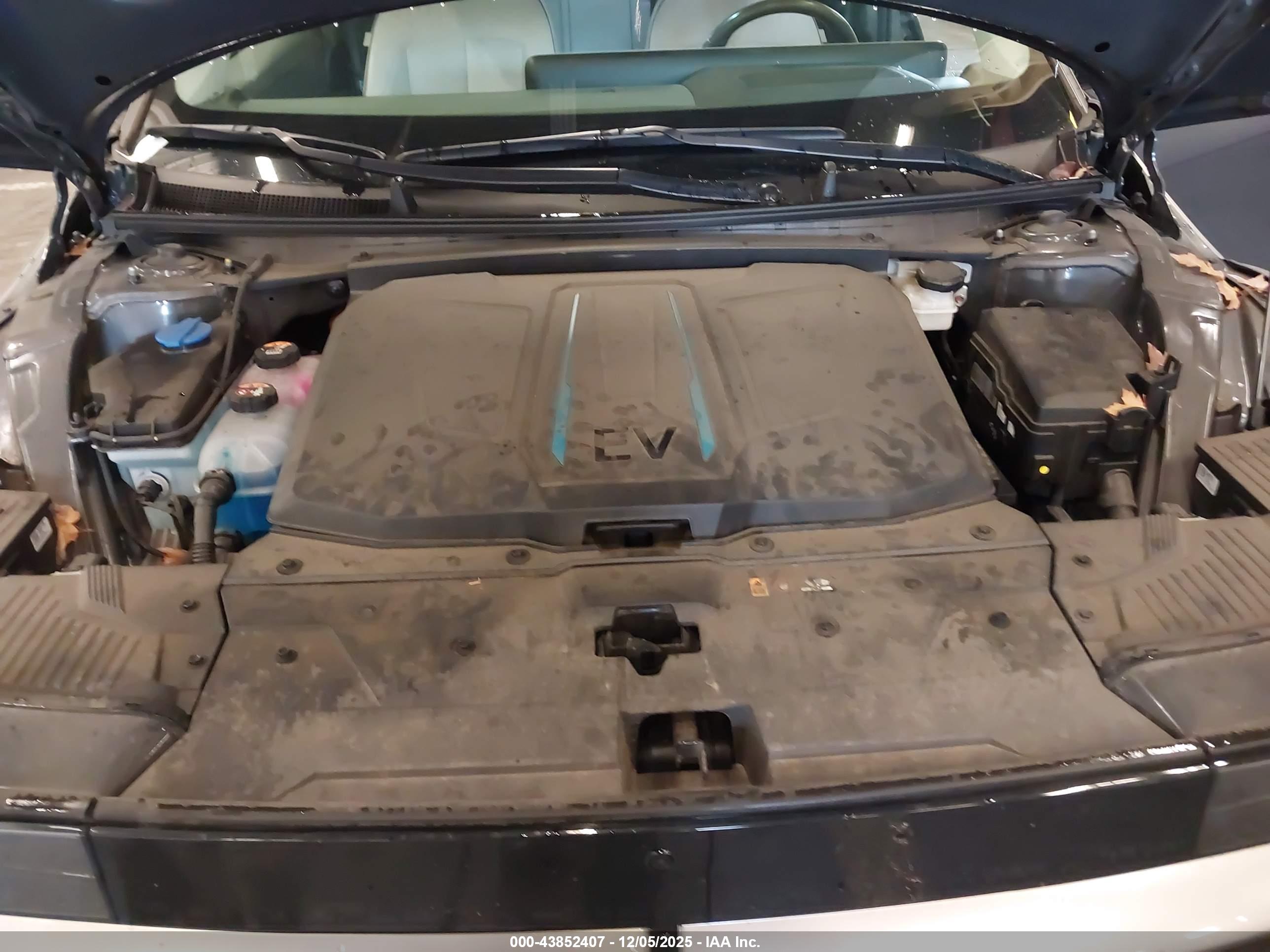 HYUNDAI IONIQ image 10