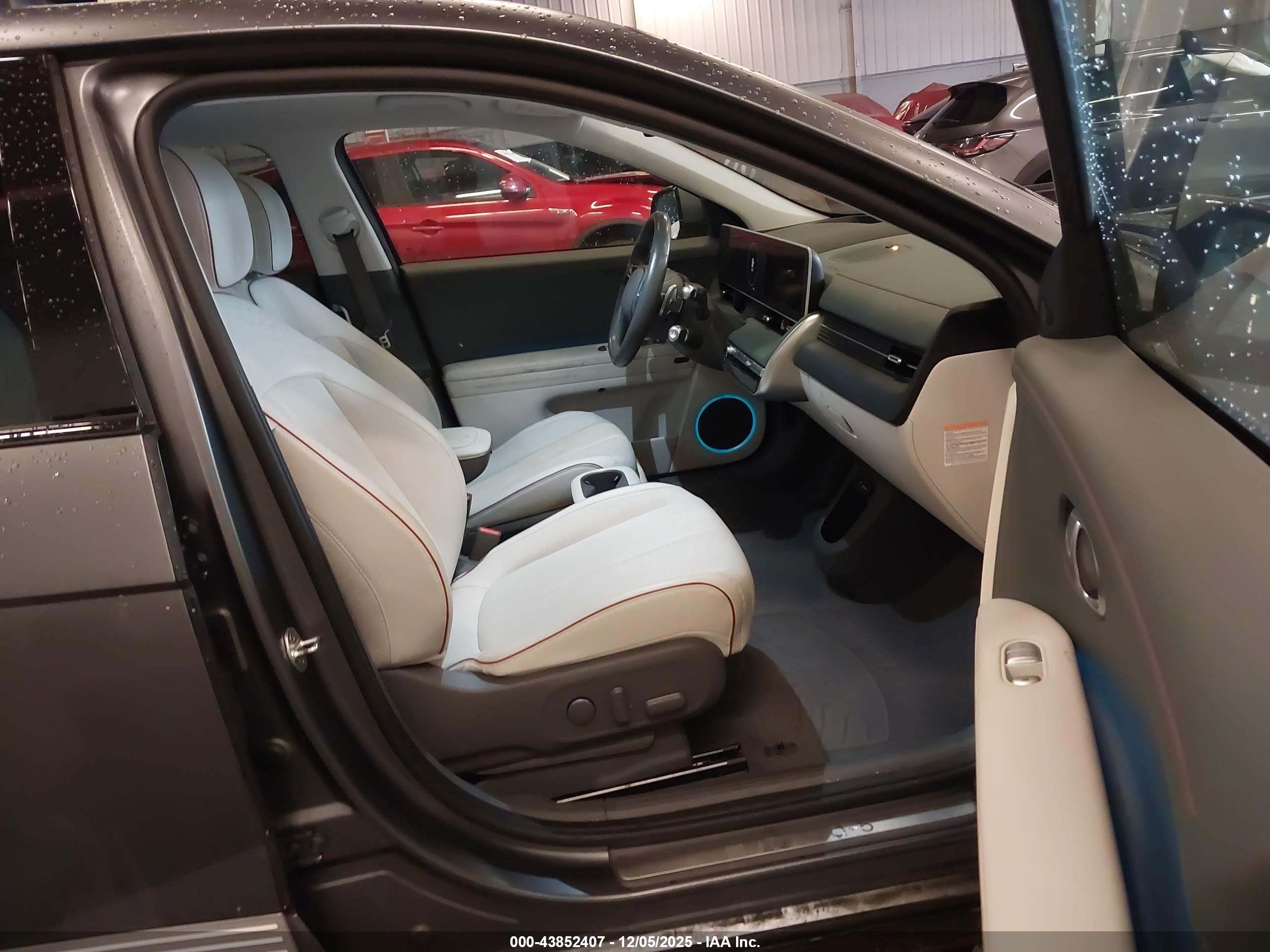 HYUNDAI IONIQ image 5
