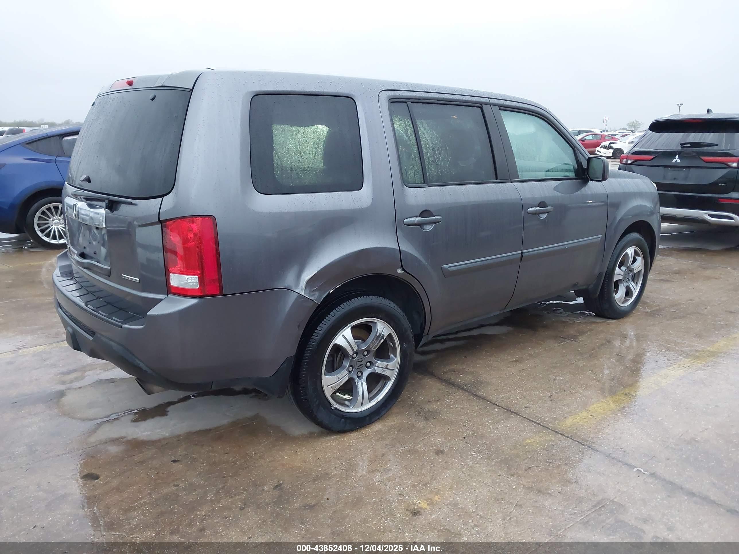 HONDA PILOT image 4