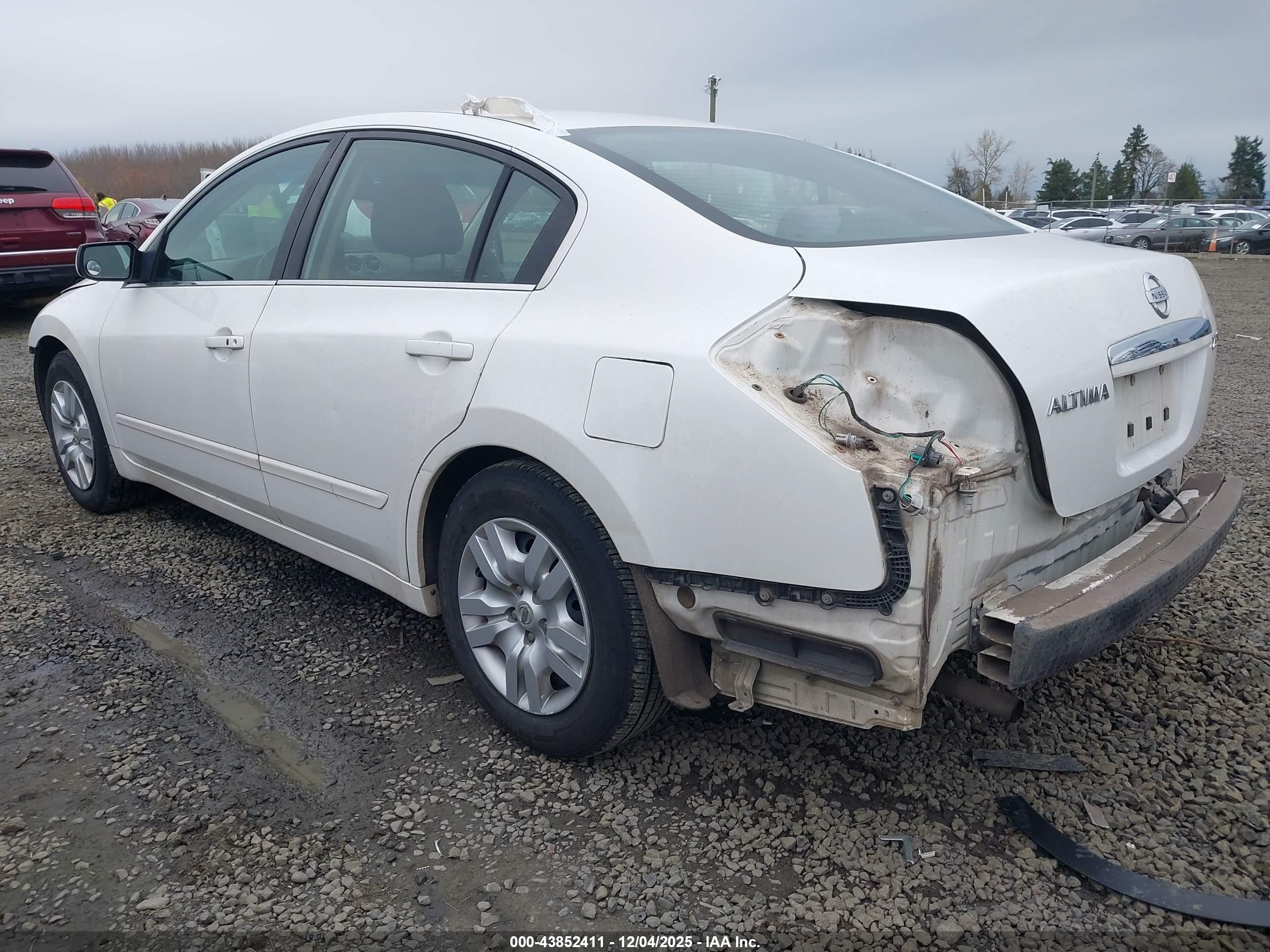 NISSAN ALTIMA image 3
