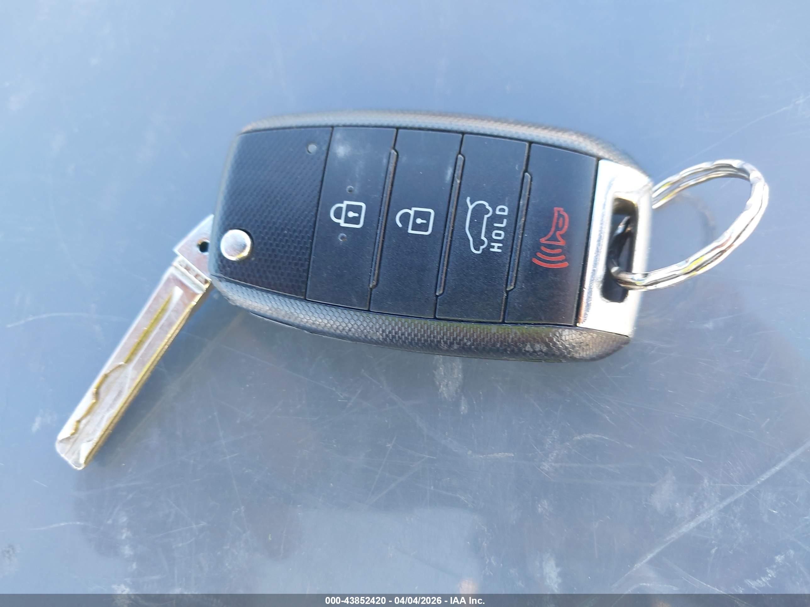 KIA RIO image 11
