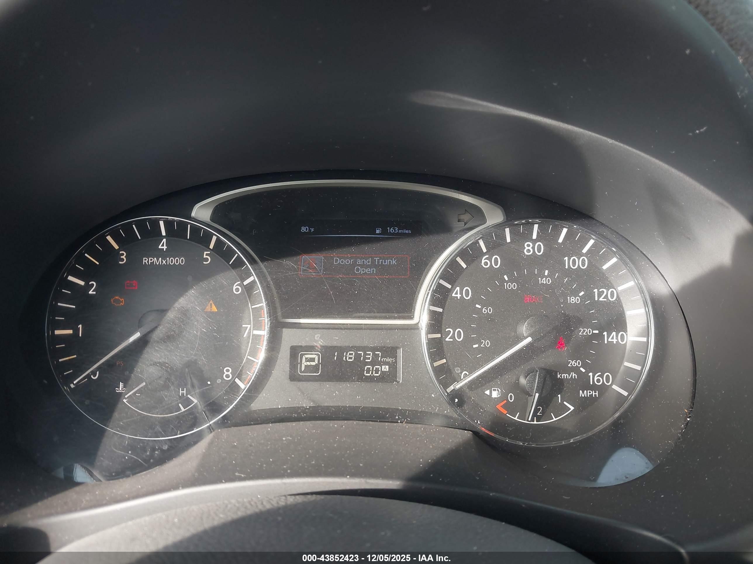 NISSAN ALTIMA image 7