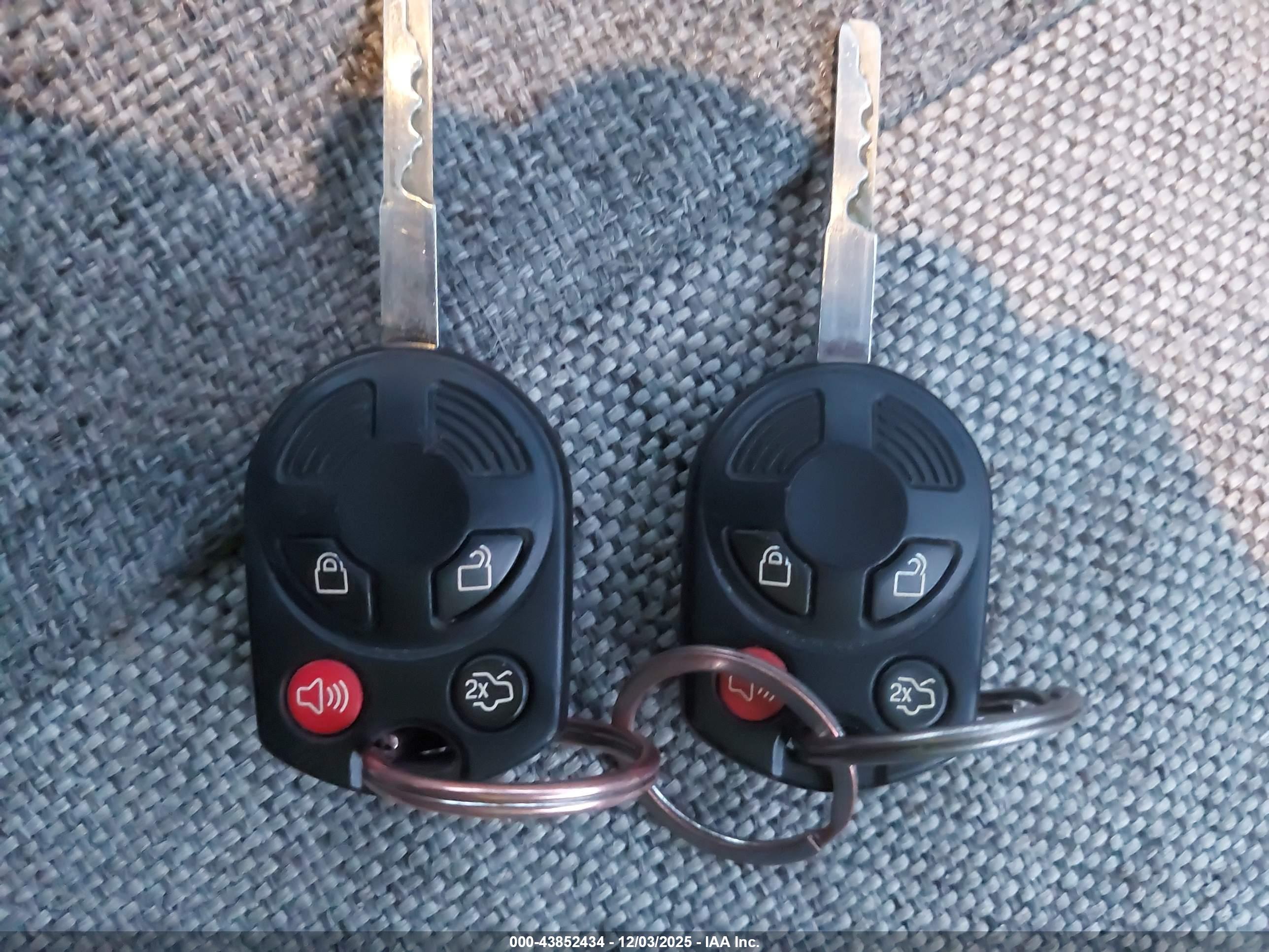 FORD FOCUS image 11