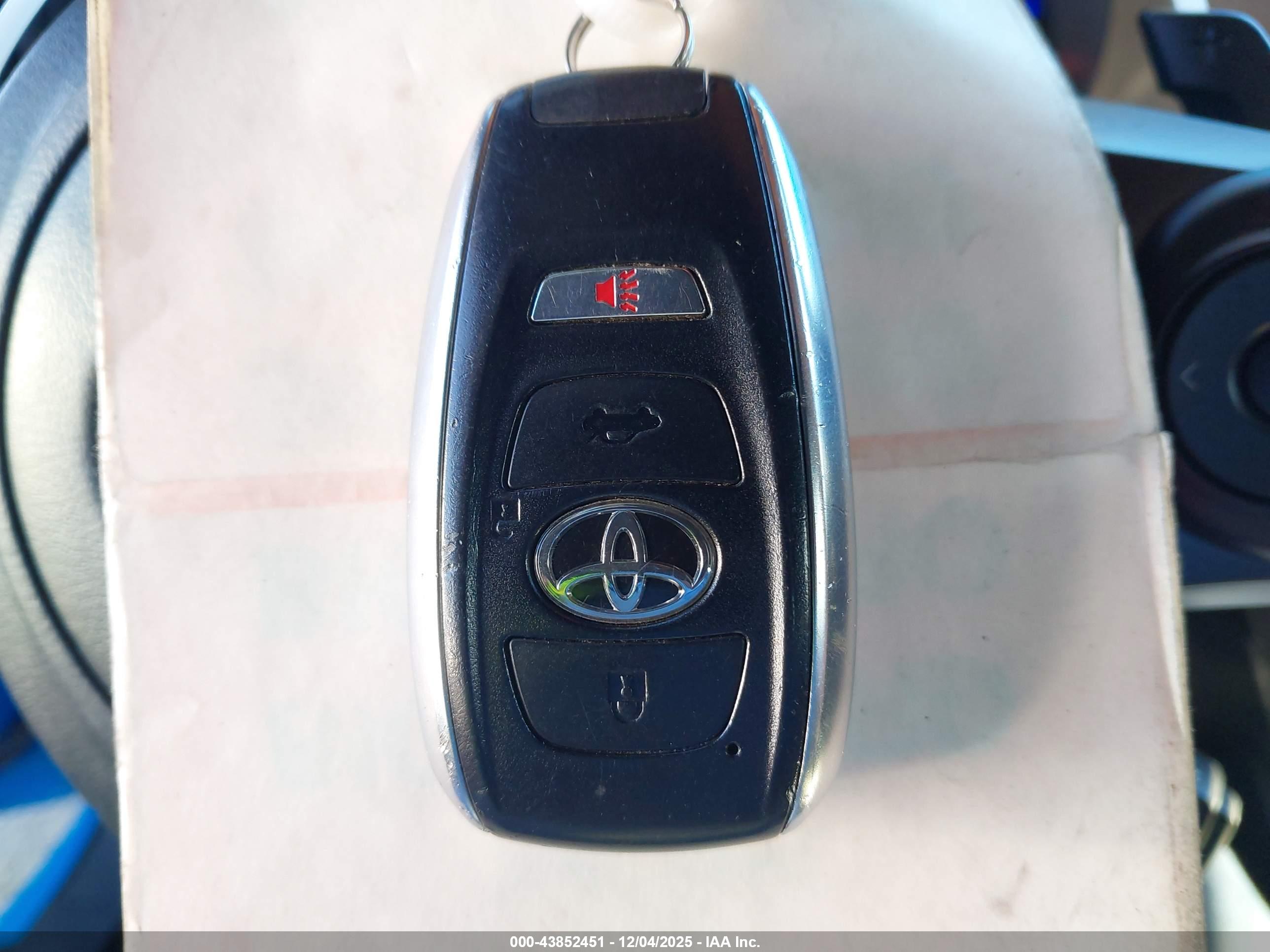 TOYOTA GR86 image 11