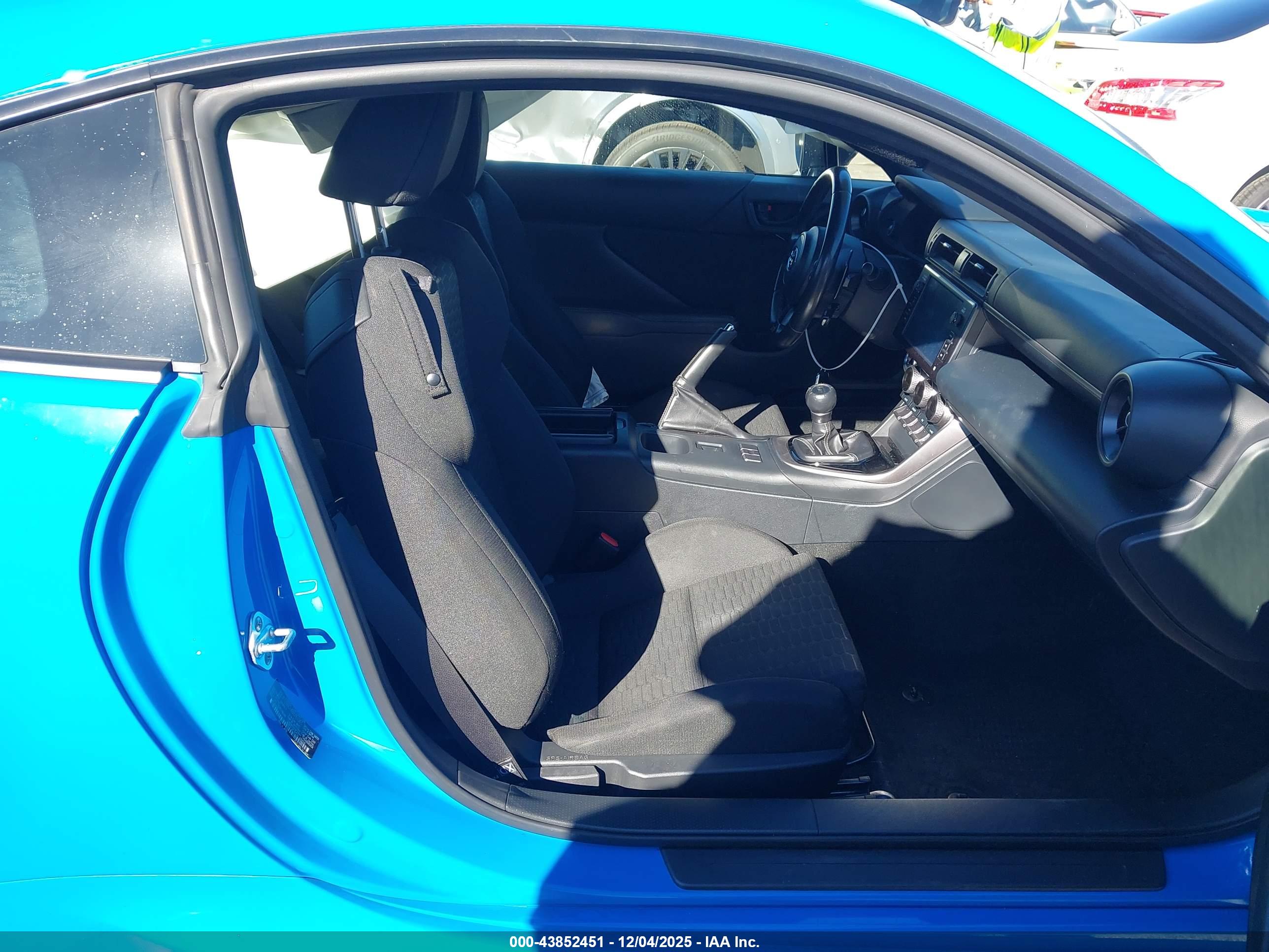 TOYOTA GR86 image 5