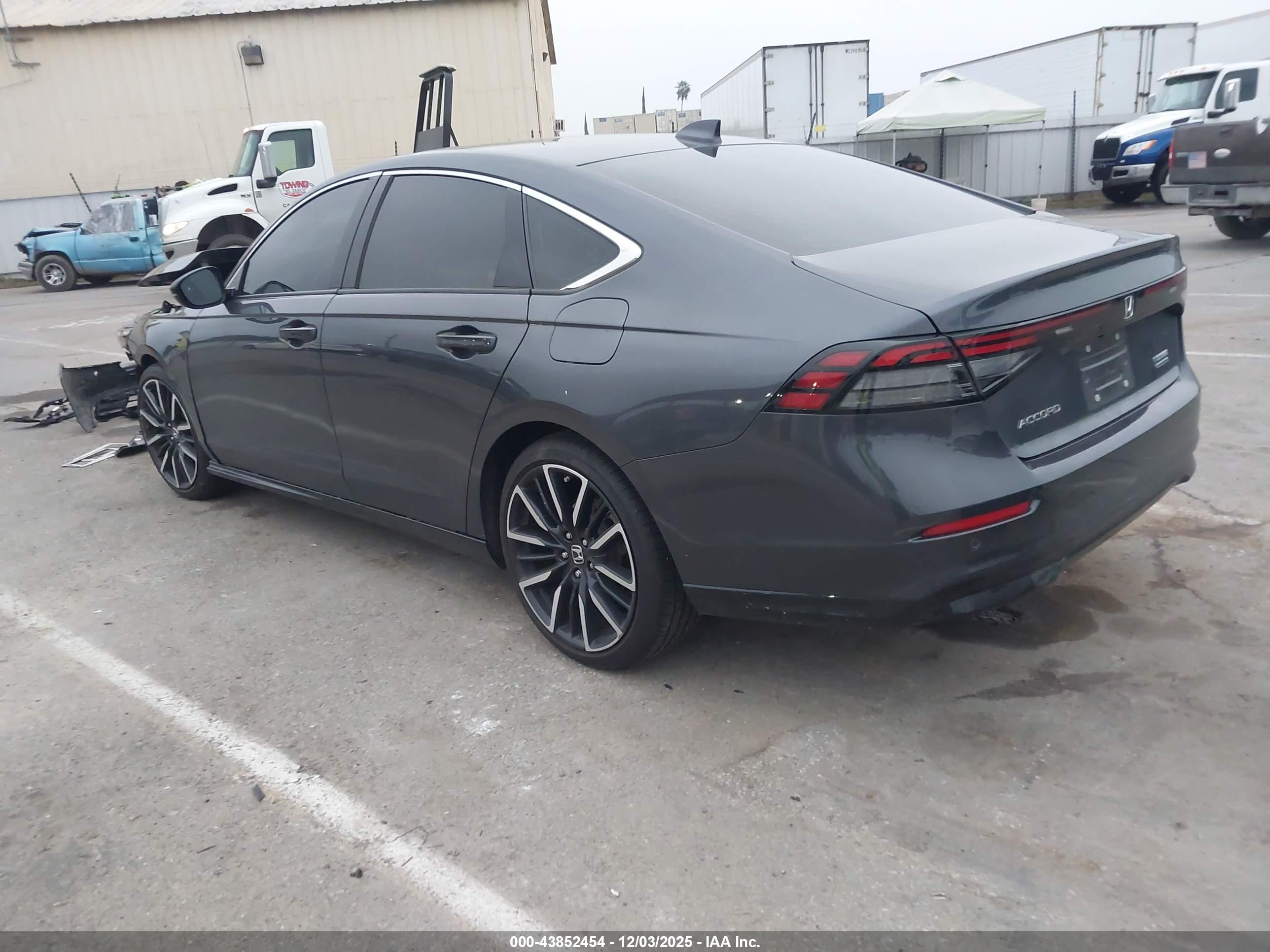 HONDA ACCORD image 3