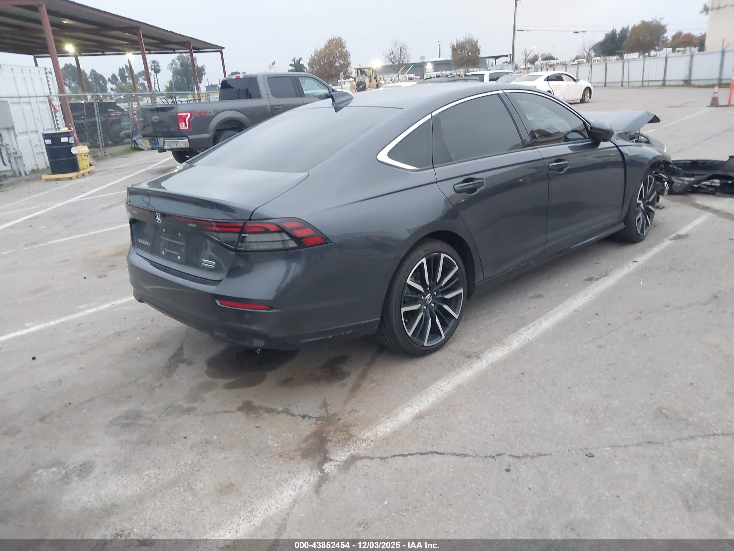 HONDA ACCORD image 4
