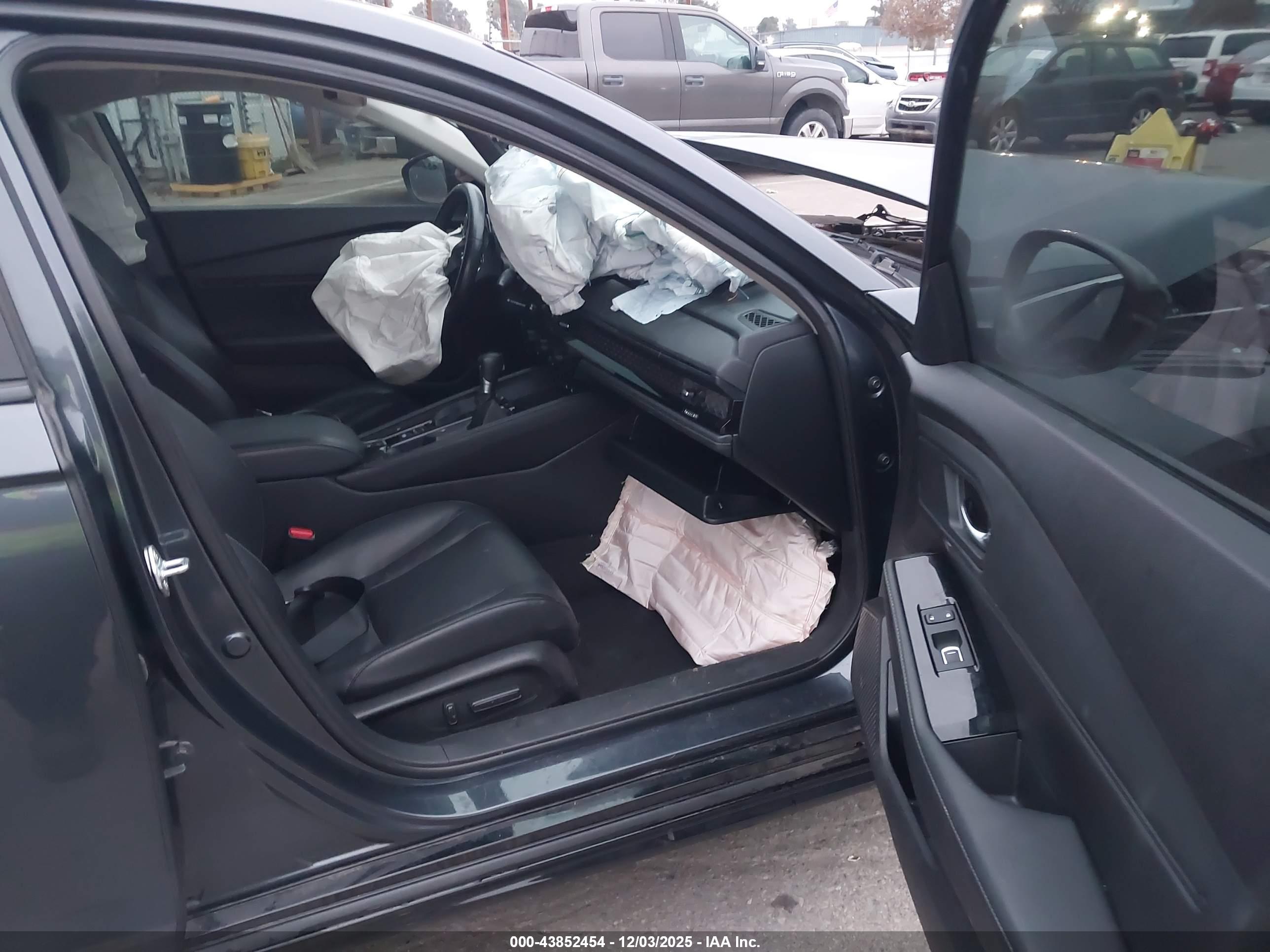 HONDA ACCORD image 5