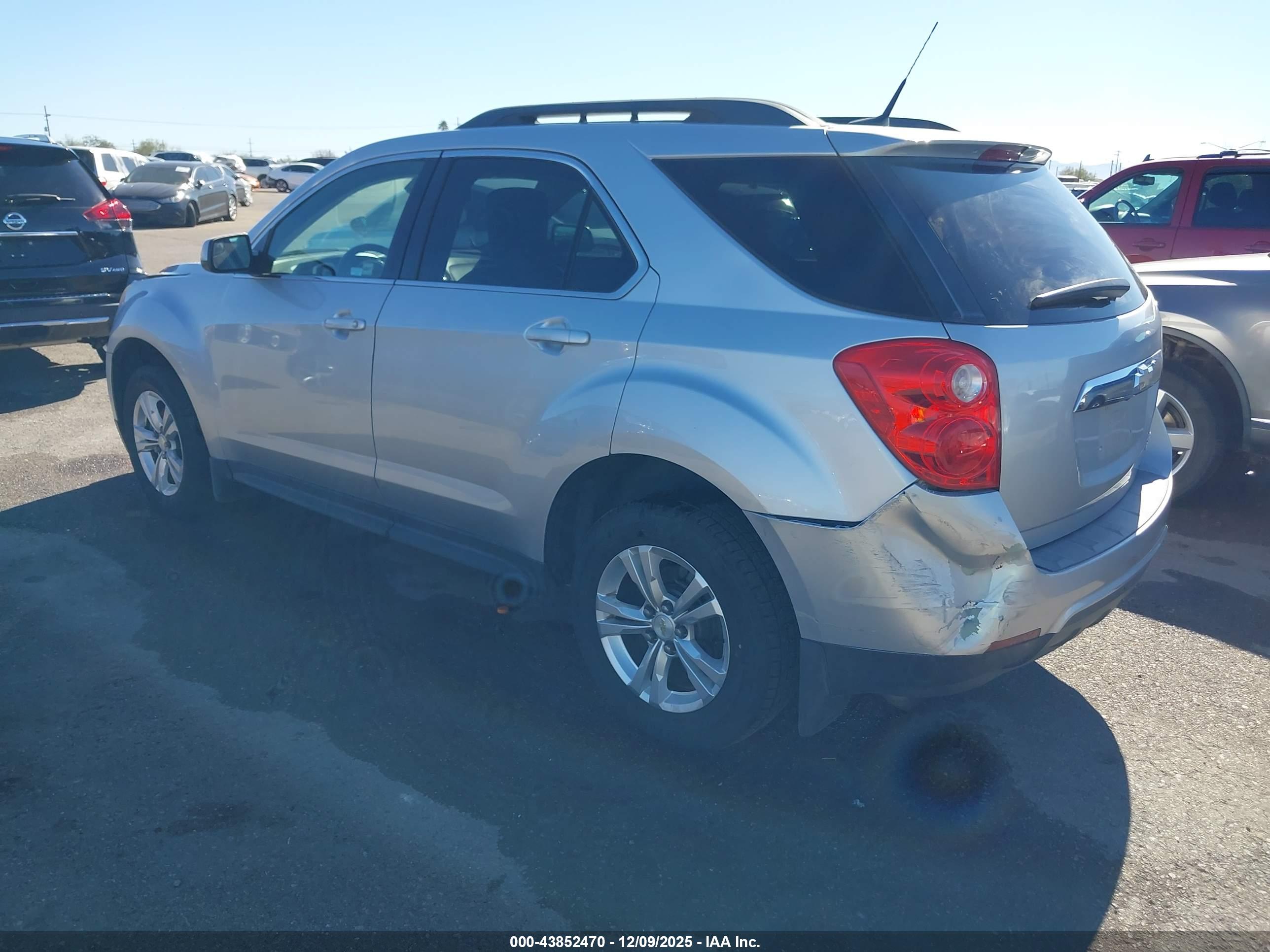 CHEVROLET EQUINOX image 3