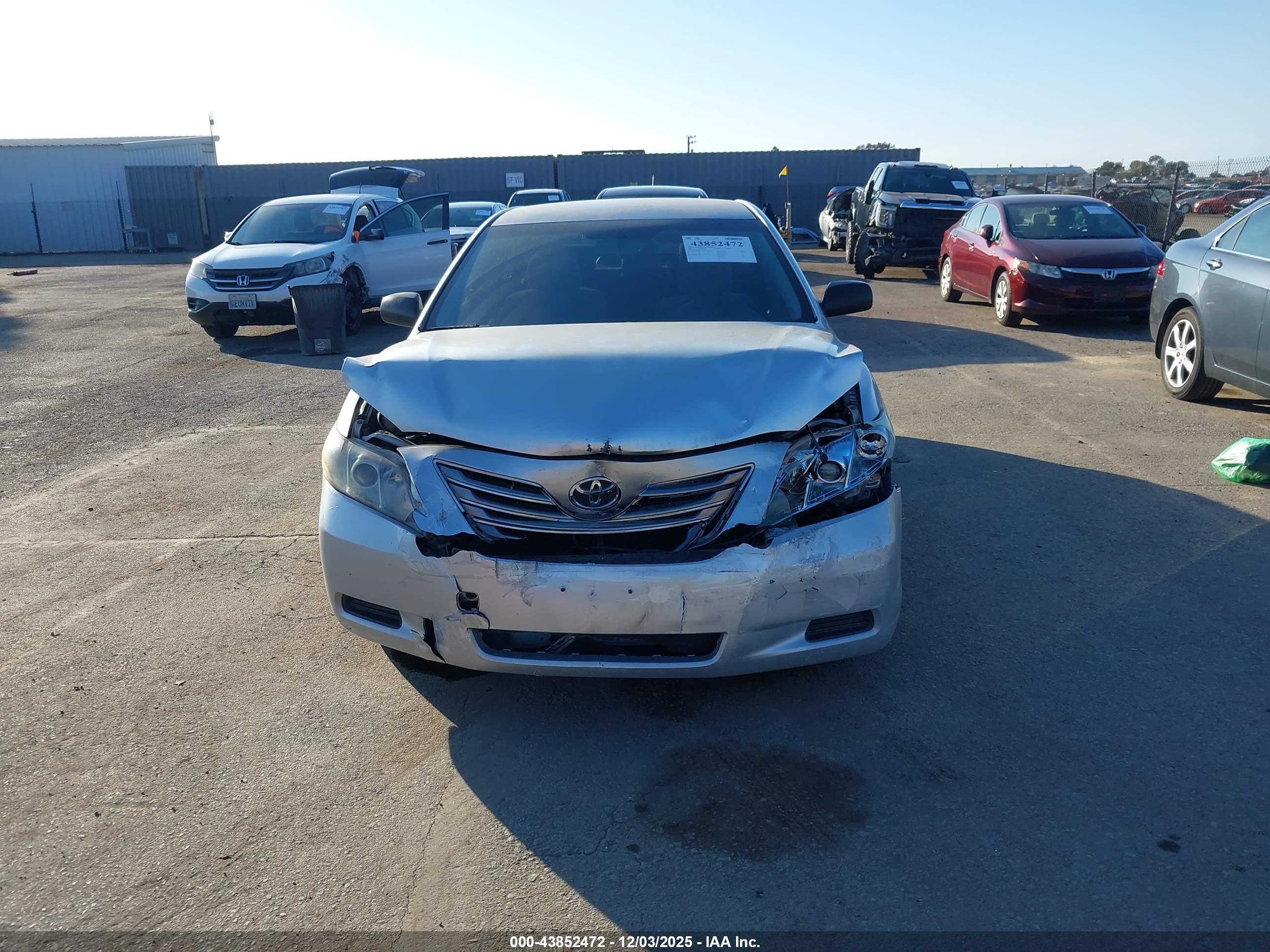 TOYOTA CAMRY image 6