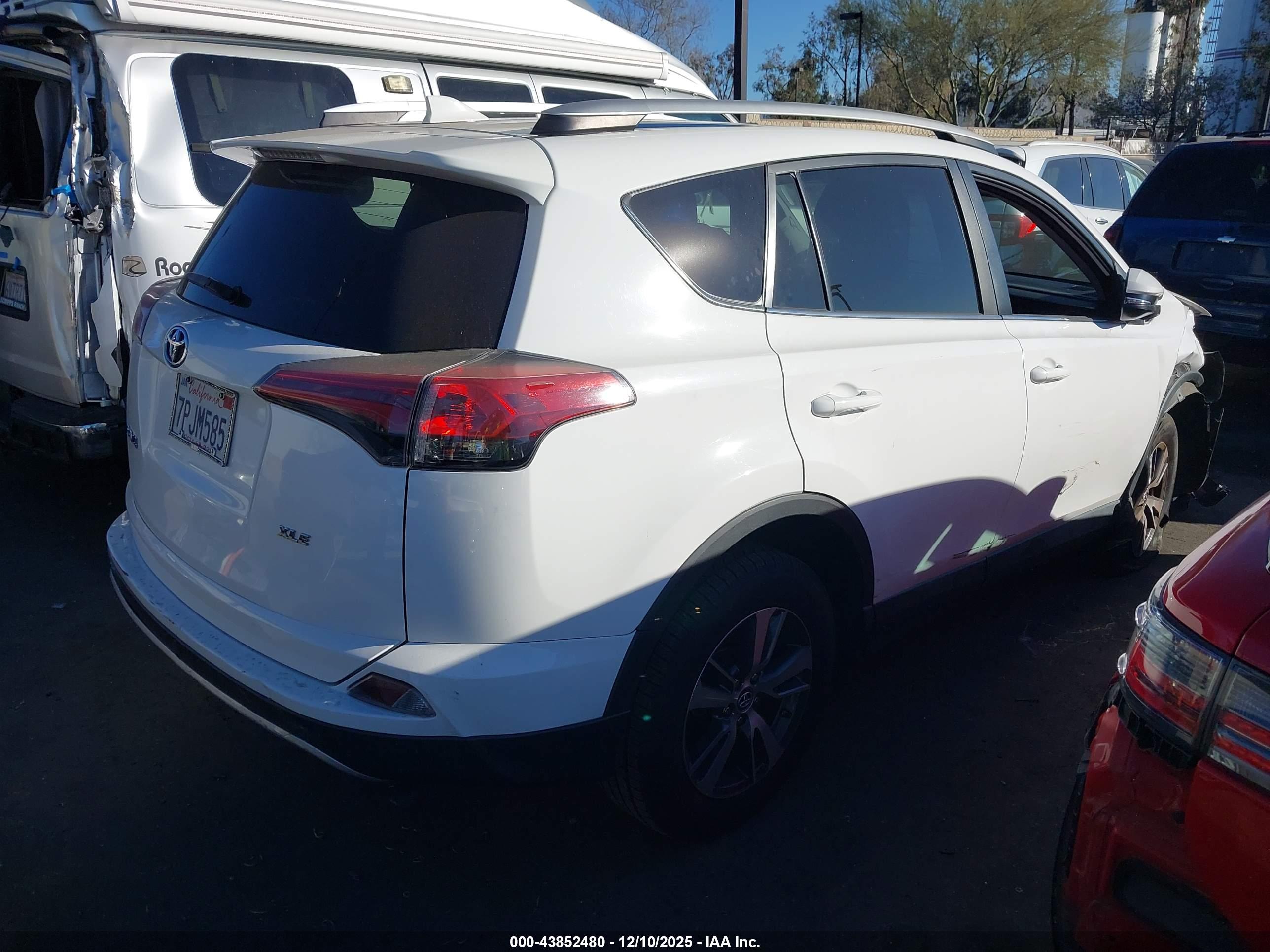 TOYOTA RAV4 image 4
