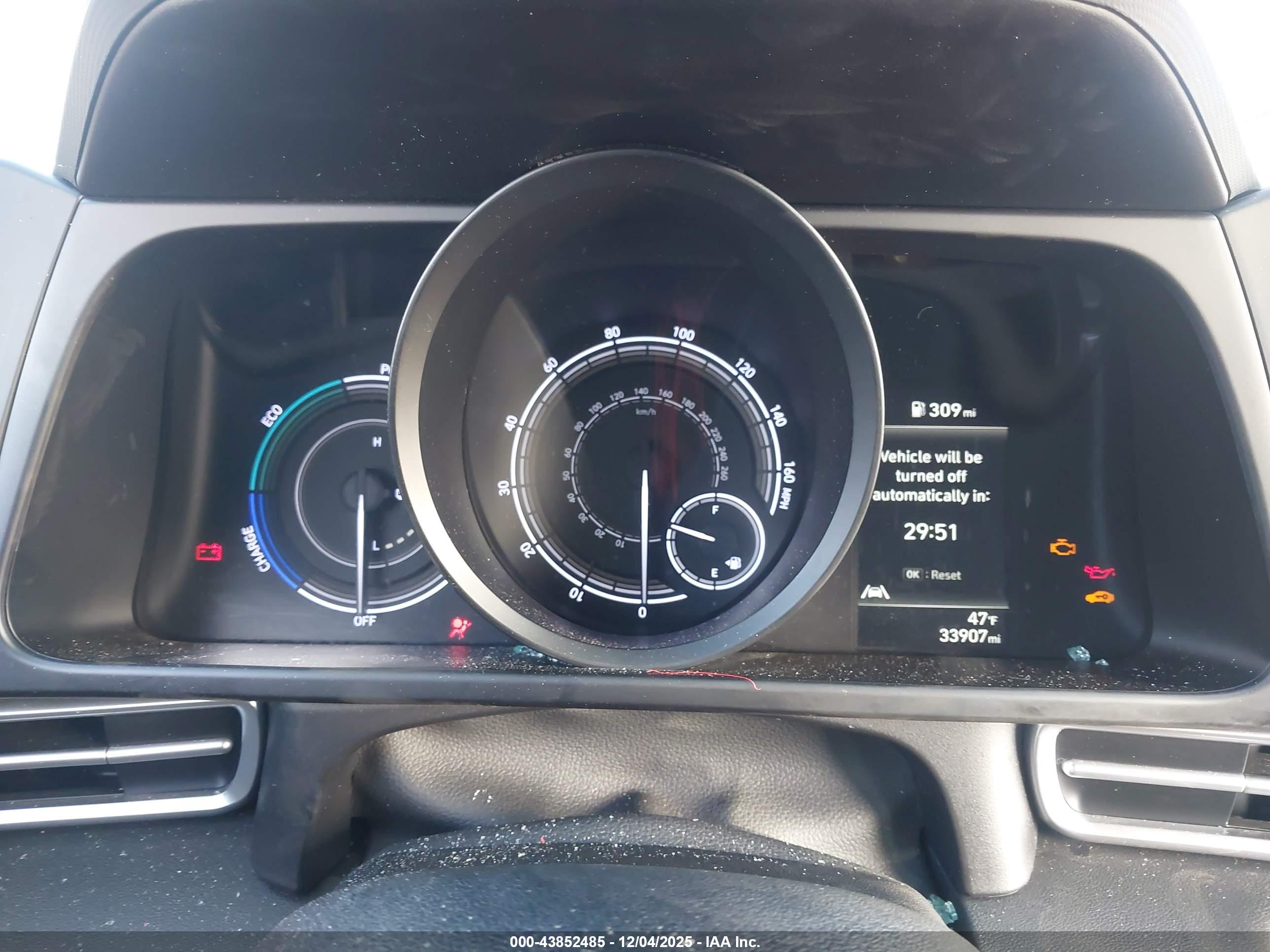 HYUNDAI ELANTRA image 7